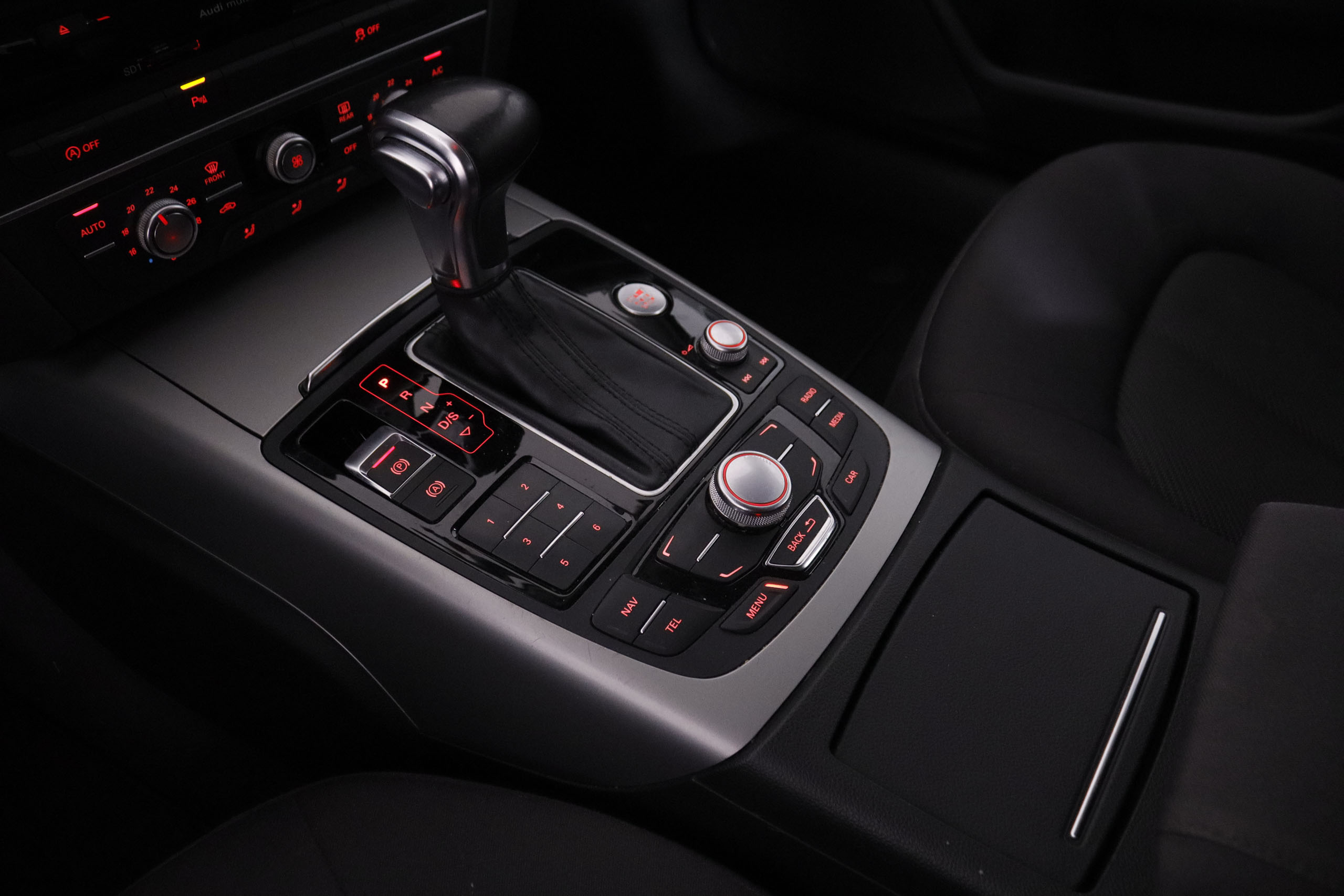 Audi A6 Avant 2.0 TDI Ultra - foto 14