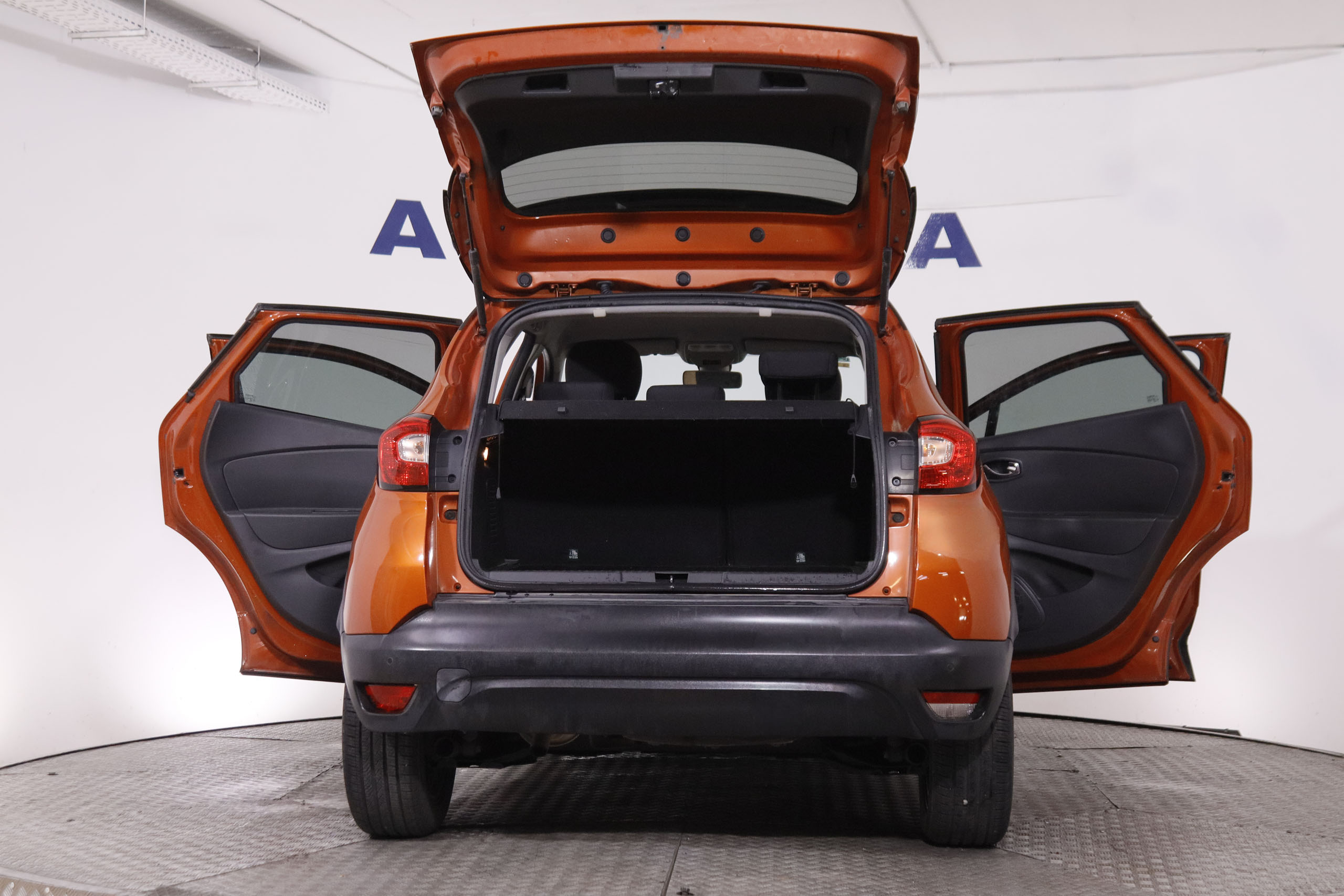Renault Captur 1.5 dCi ECO2 Adventure - foto 8