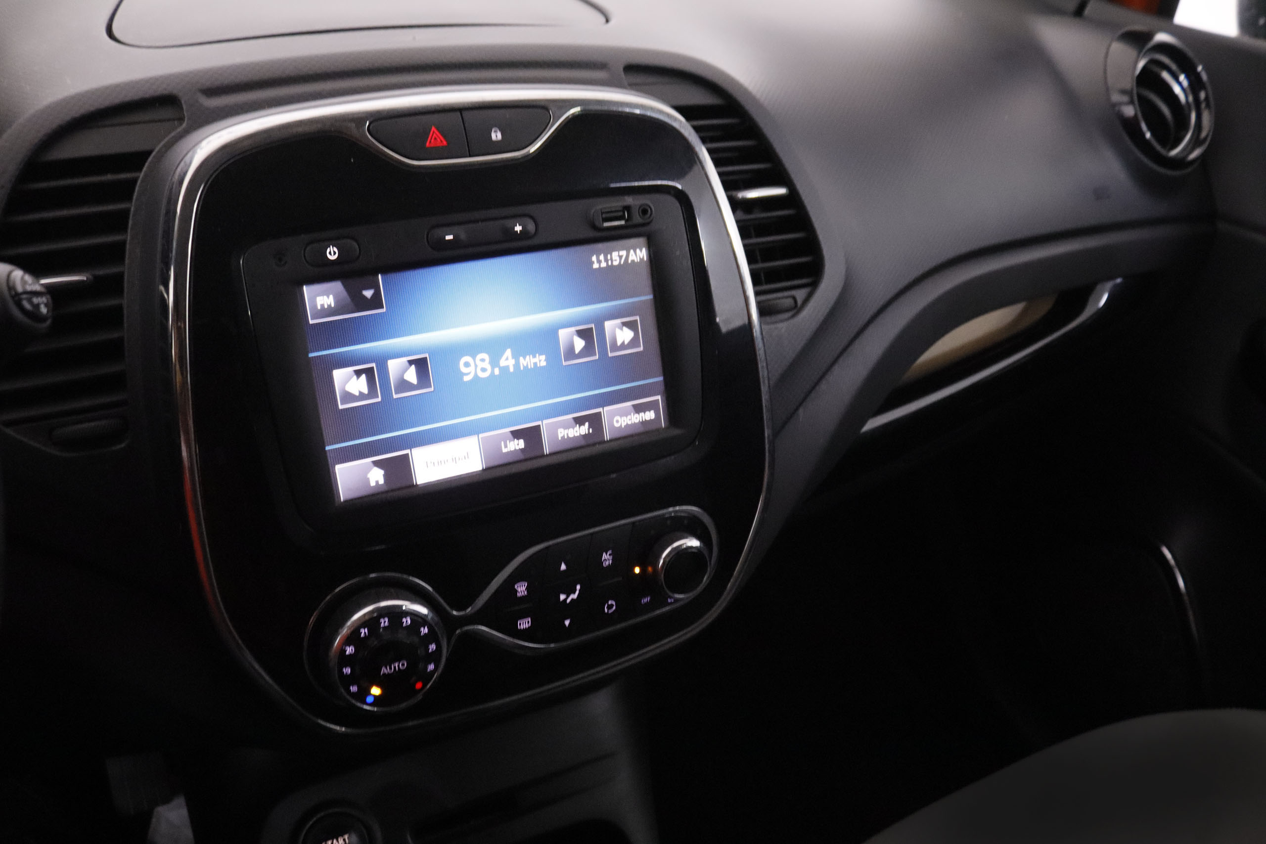 Renault Captur 1.5 dCi ECO2 Adventure - foto 10