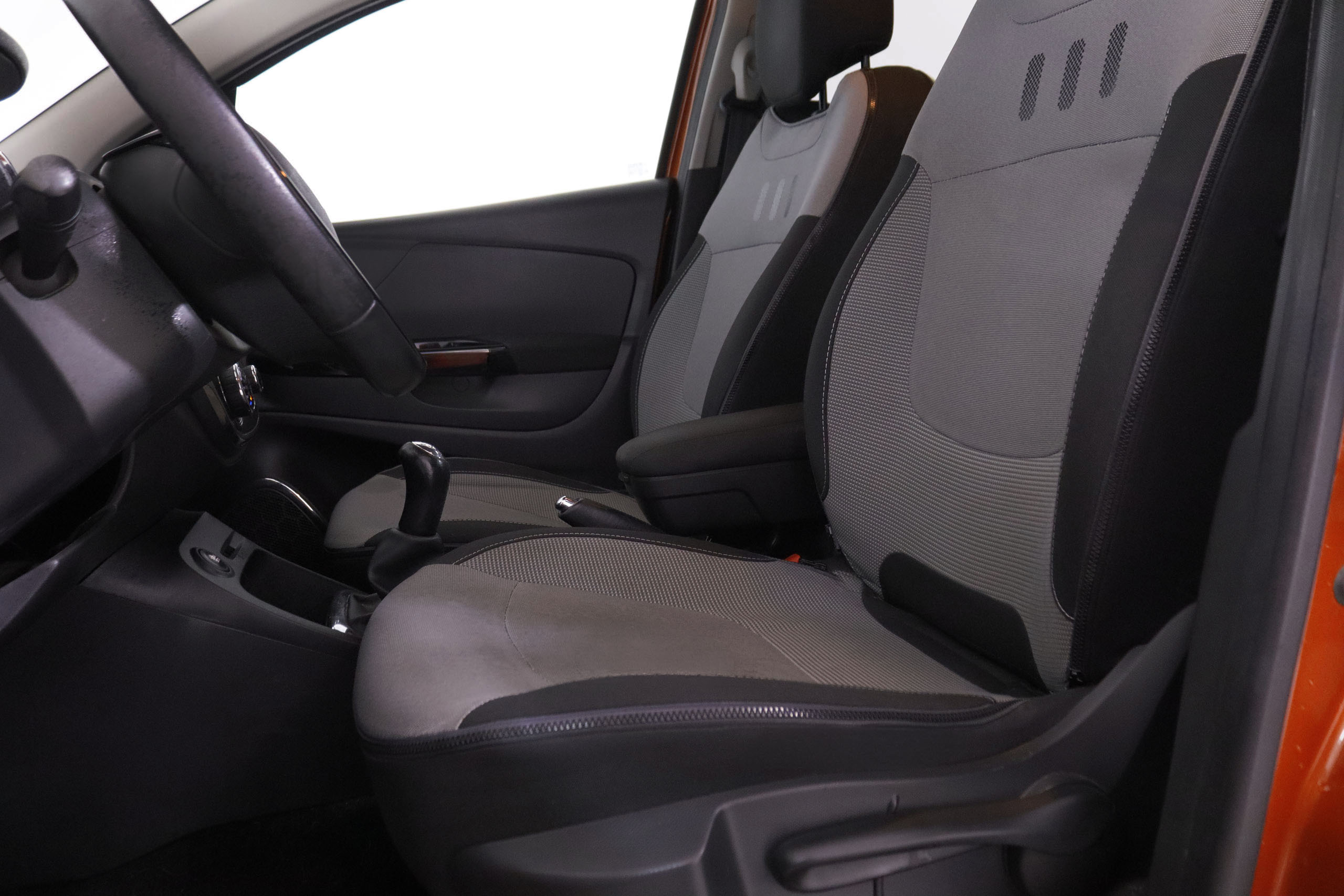 Renault Captur 1.5 dCi ECO2 Adventure - foto 13