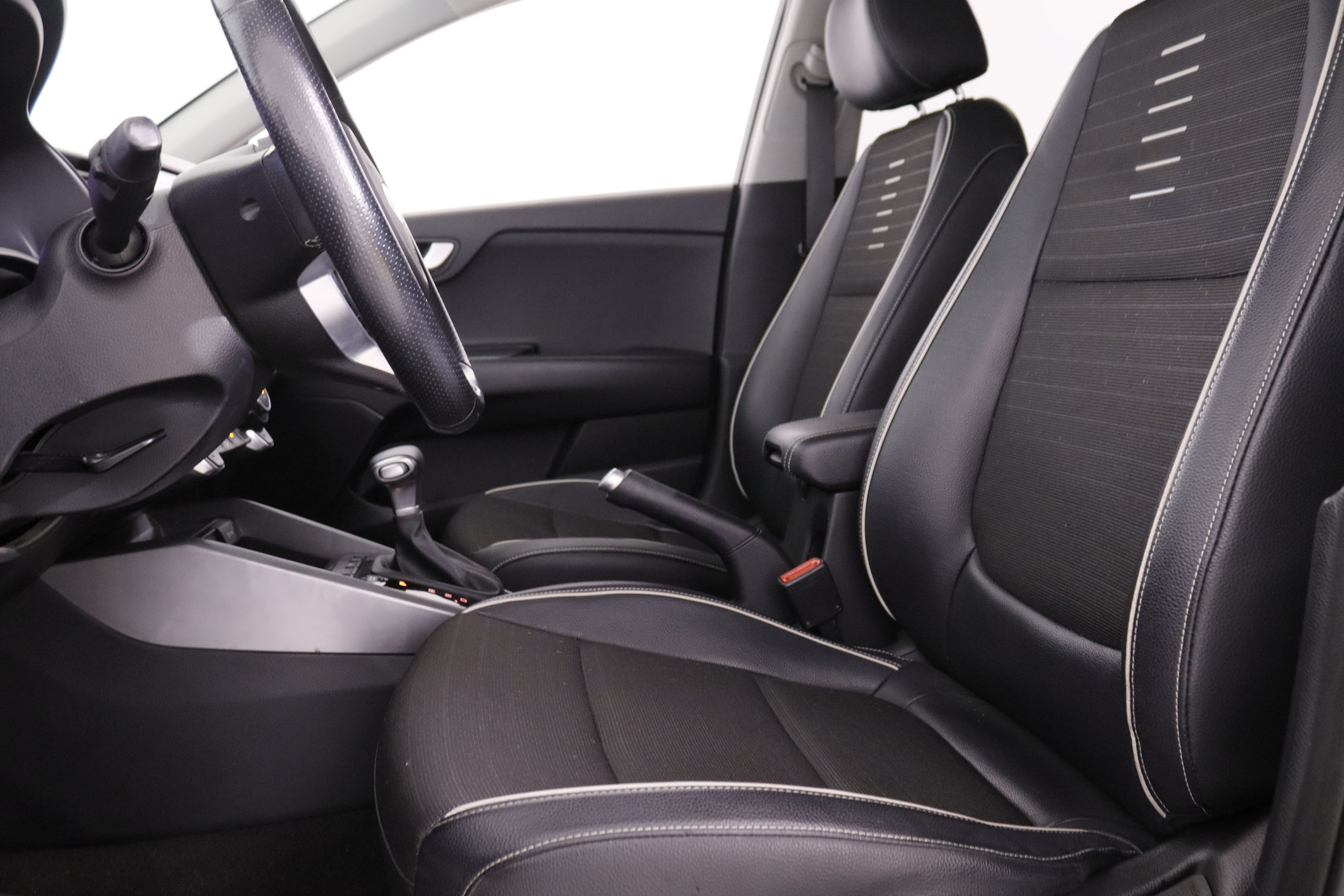 Kia Rio 1.0 T-GDi GT Line - foto 19