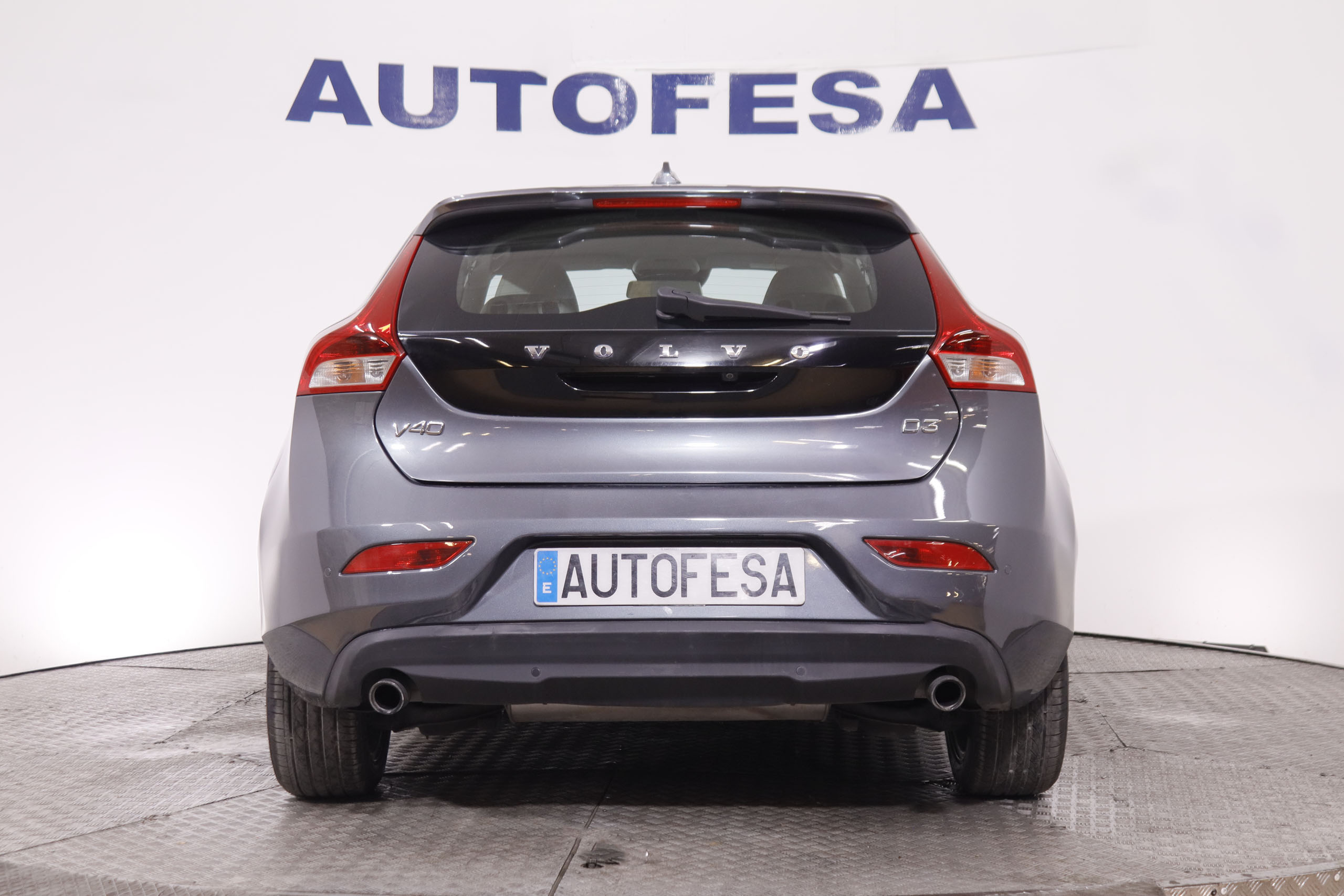 Volvo V40 2.0 D3 Inscription - foto 6