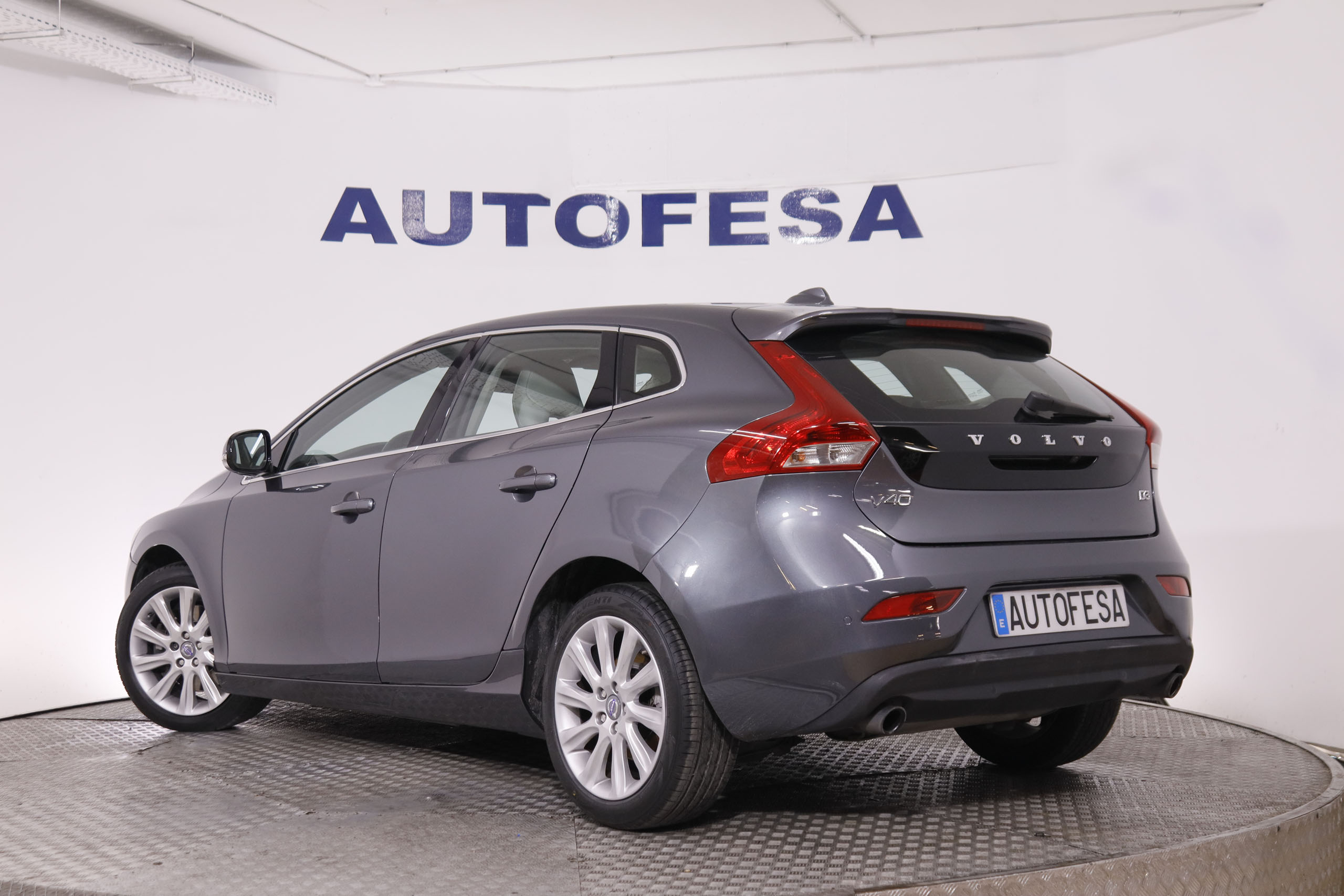Volvo V40 2.0 D3 Inscription - foto 5