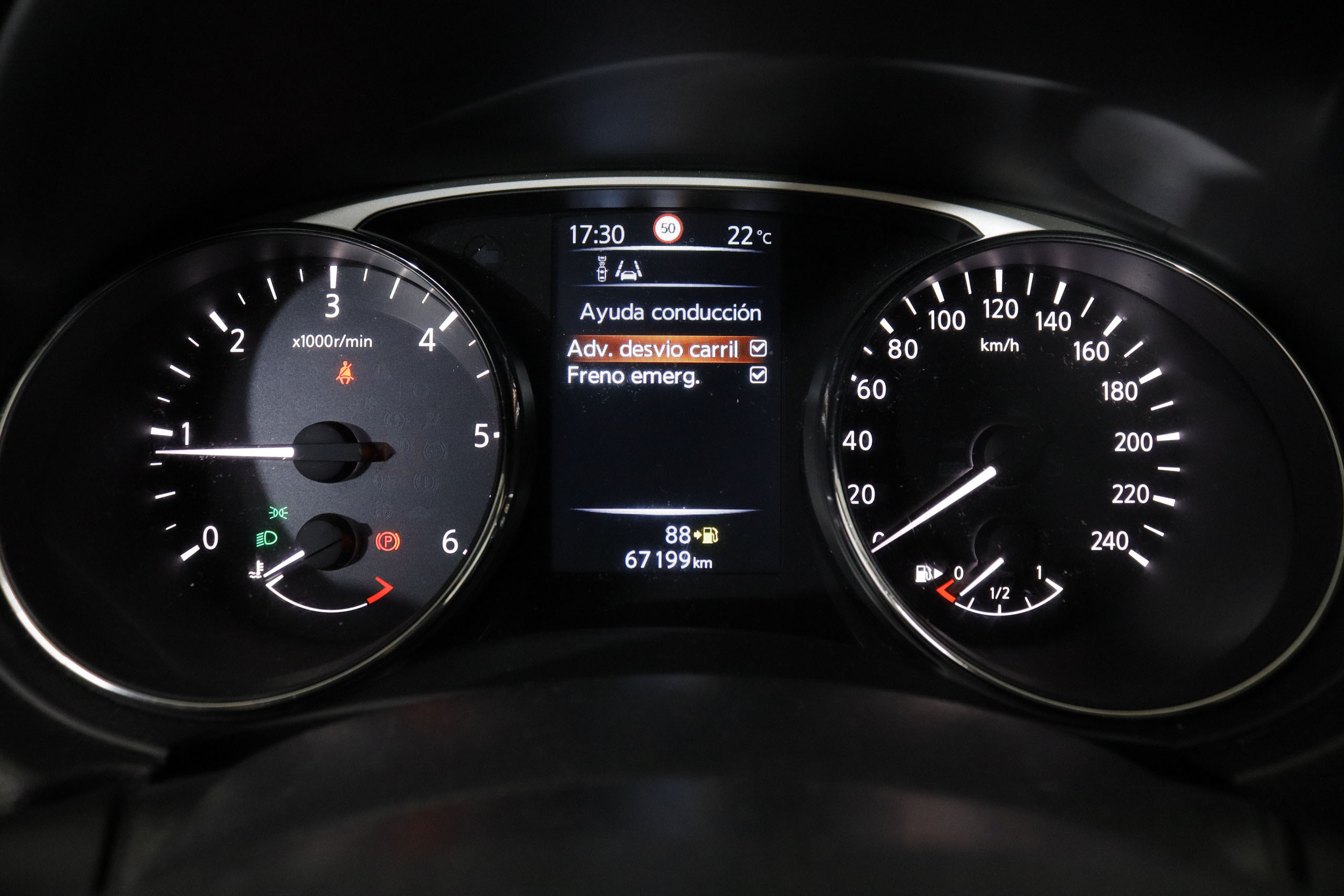 Nissan X-Trail 1.6 dCi Tekna - foto 17