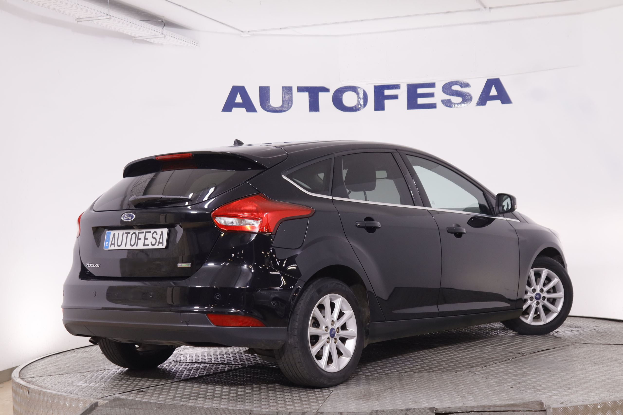 Ford Focus 1.0 EcoBoost Titanium - foto 7