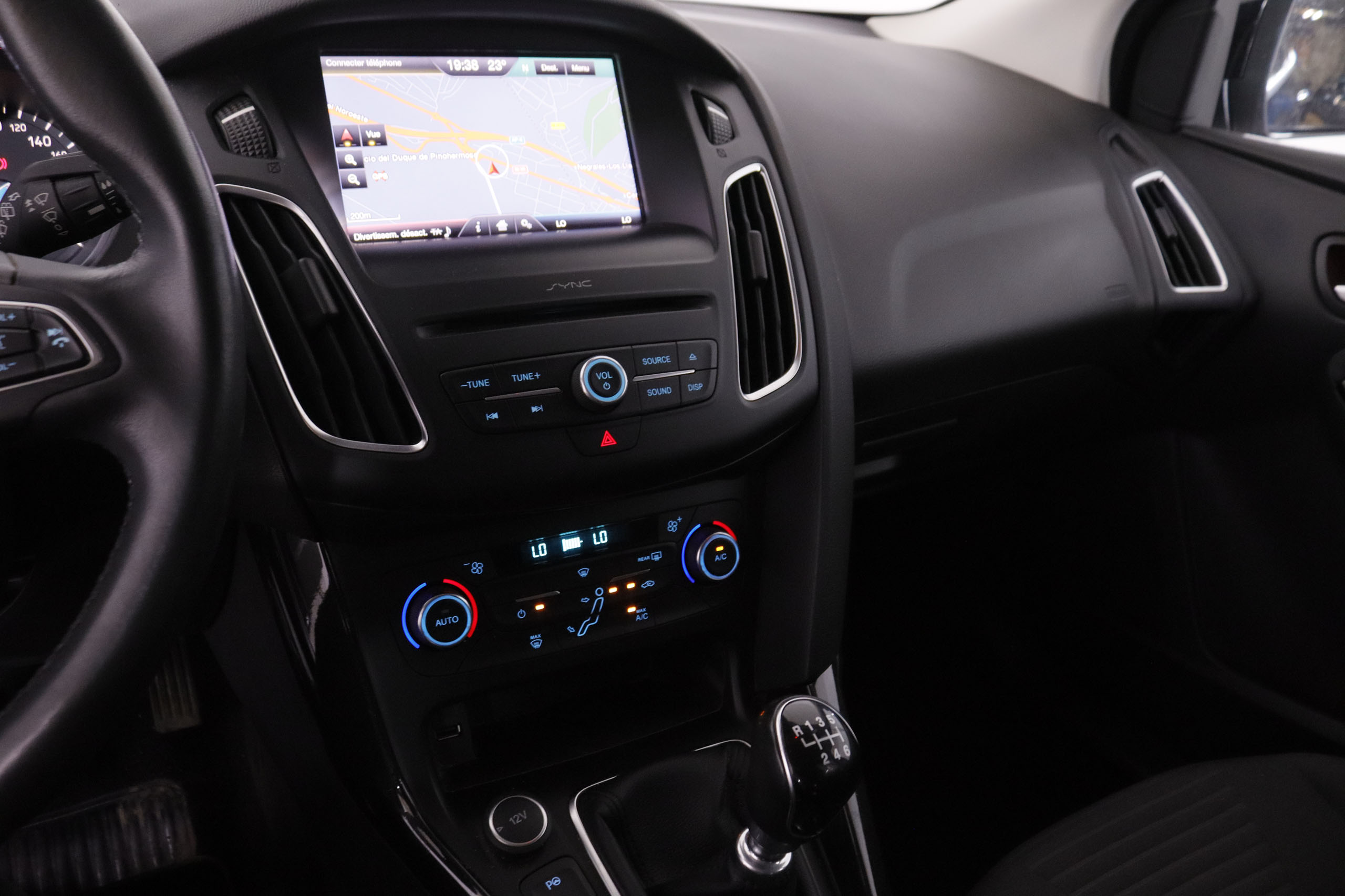 Ford Focus 1.0 EcoBoost Titanium - foto 13