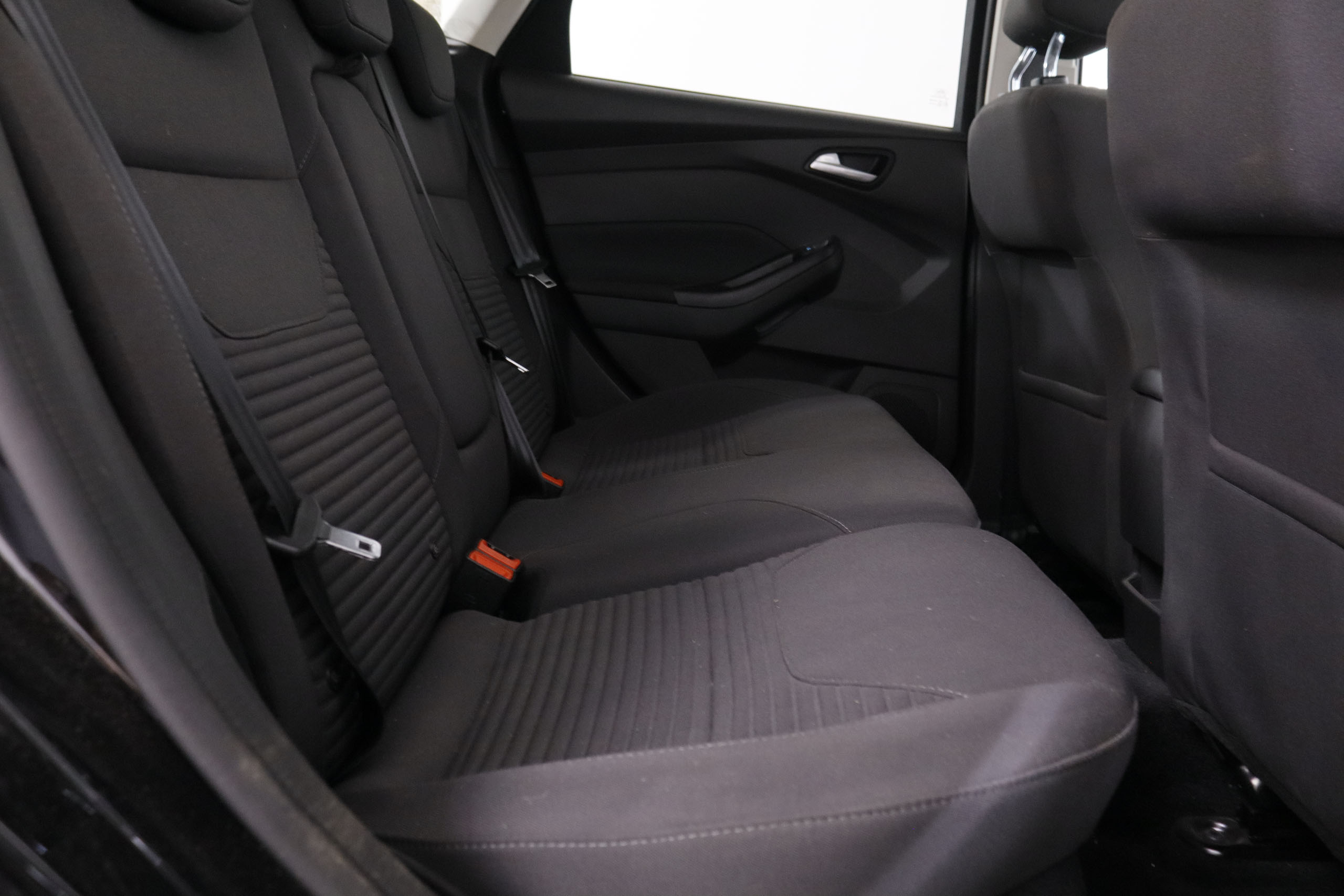 Ford Focus 1.0 EcoBoost Titanium - foto 20