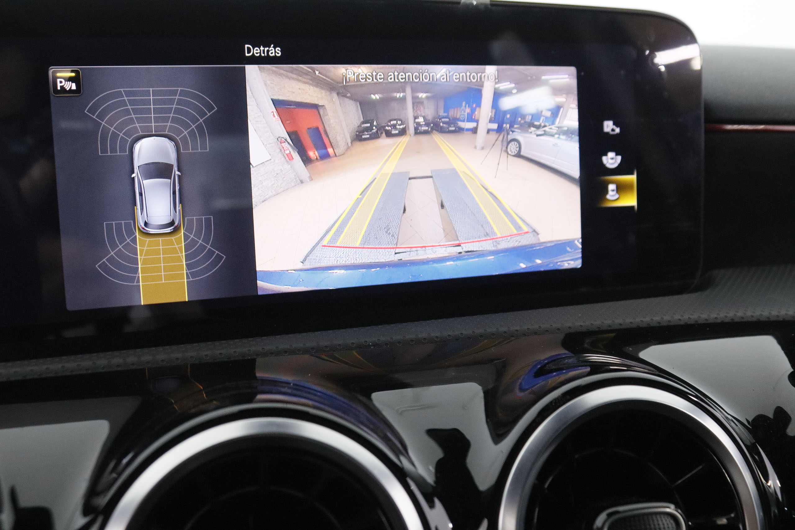 Mercedes-Benz Clase A A 200 AMG Line - foto 14