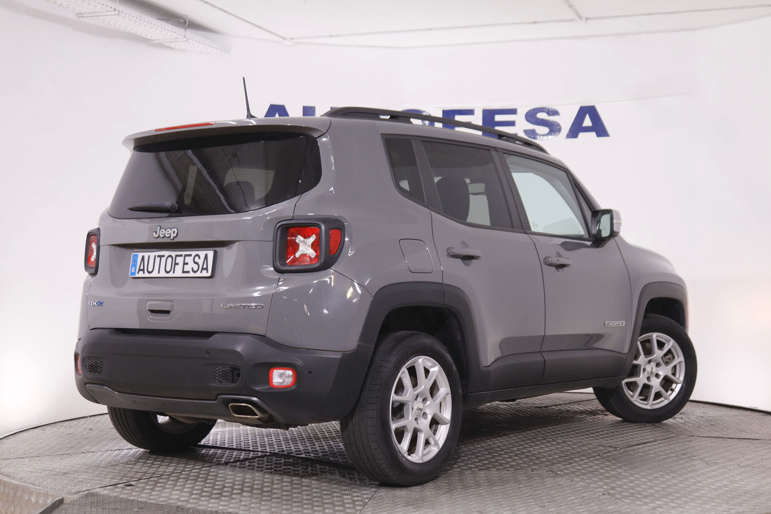 Jeep Renegade 1.3 T4 PHEV Limited 4xe - foto 7