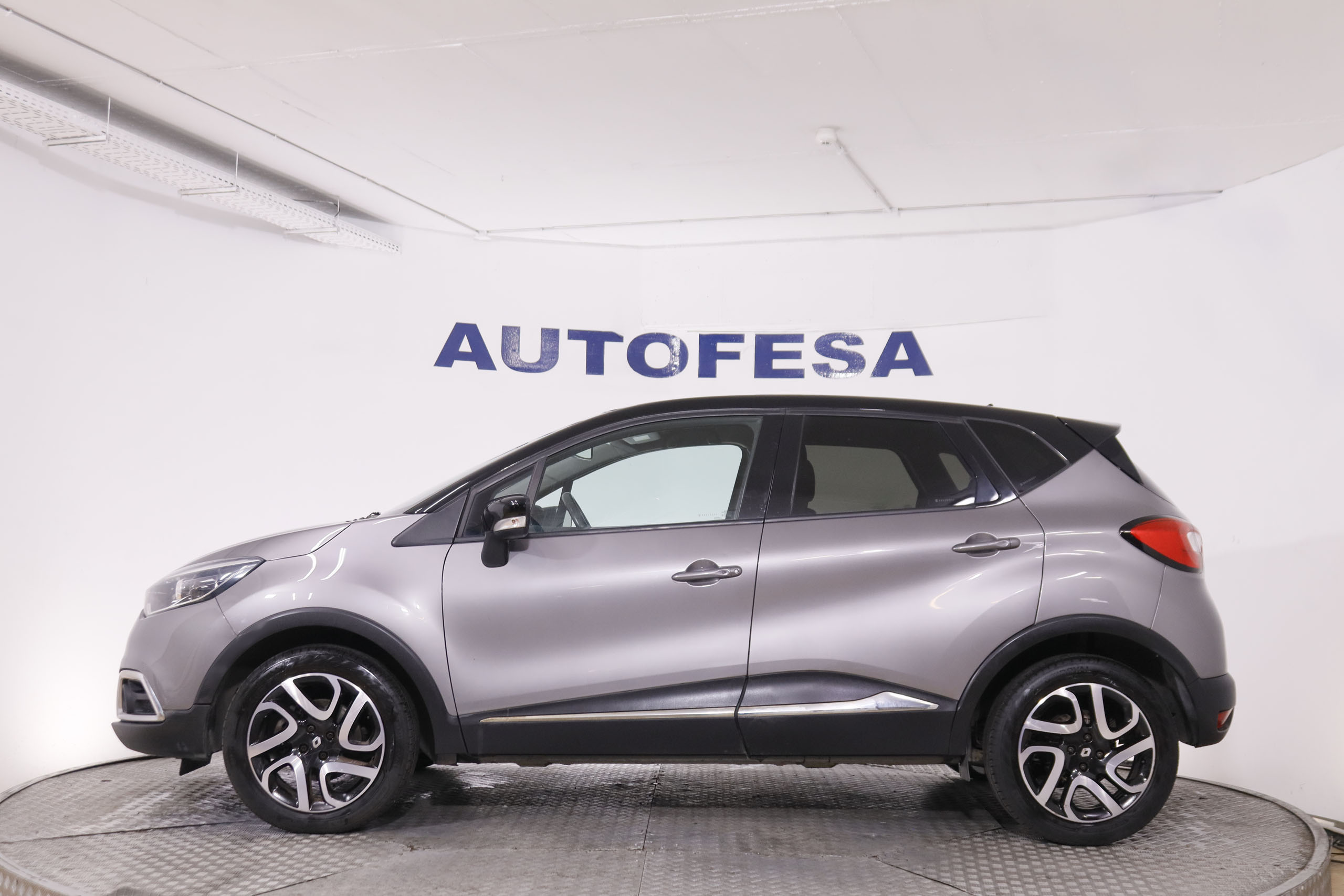 Renault Captur 1.5 dCi Energy Intens - foto 4