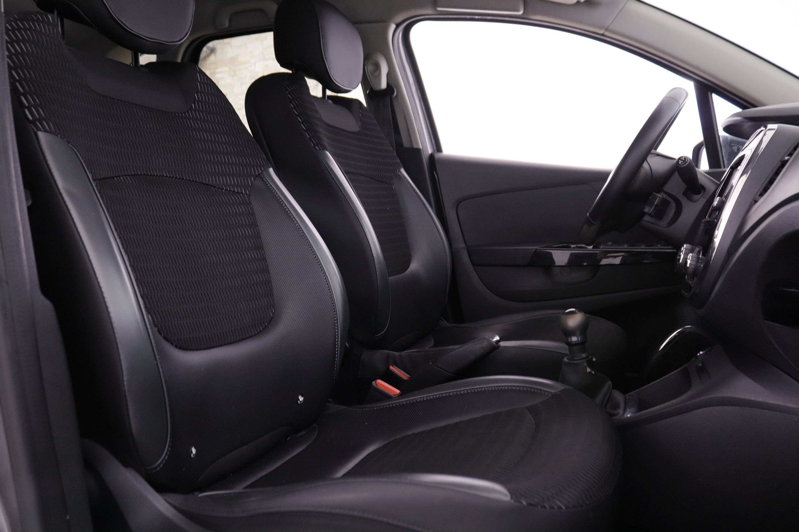 Renault Captur 1.5 dCi Energy Intens - foto 20