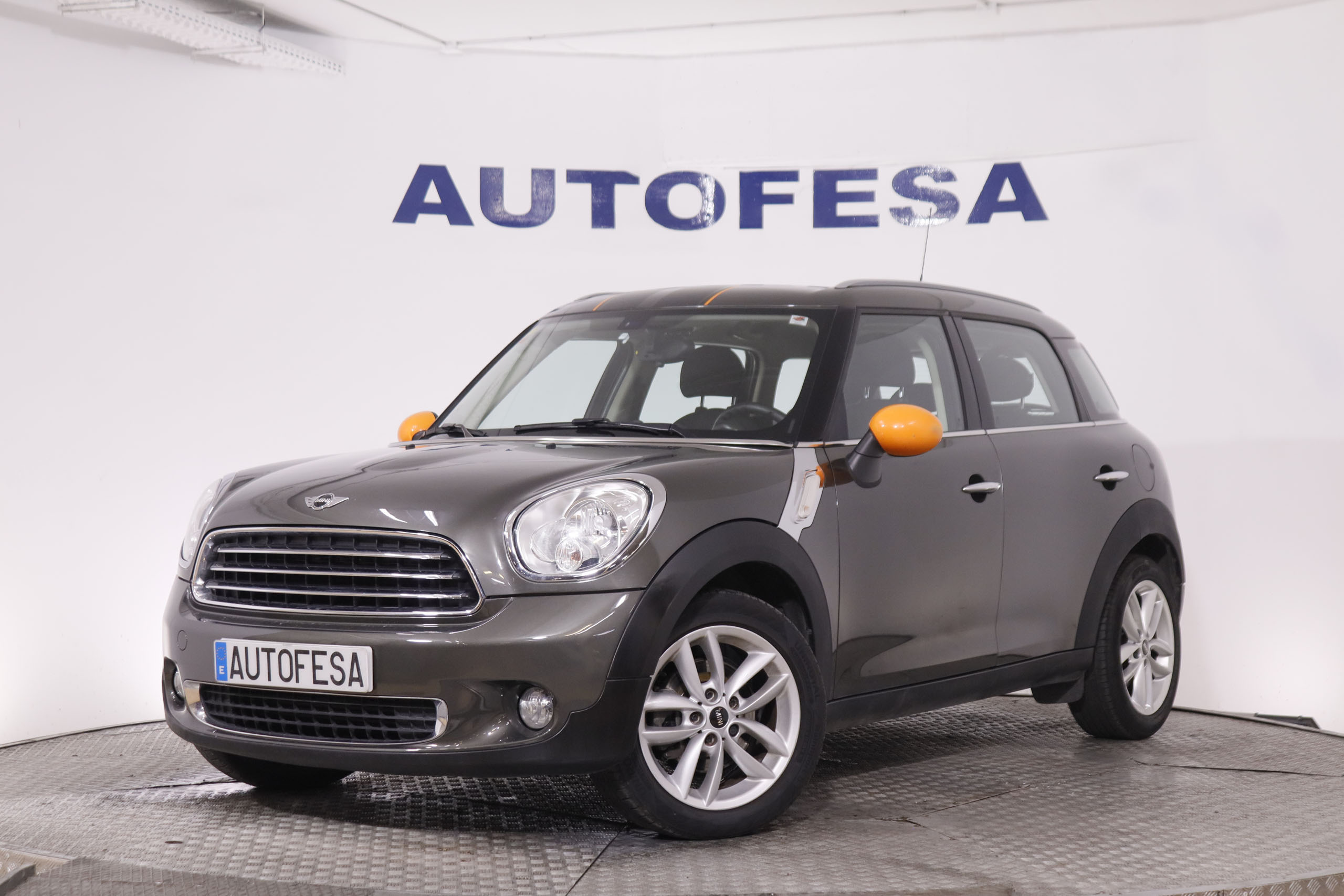 MINI Cooper 2.0D - foto 1