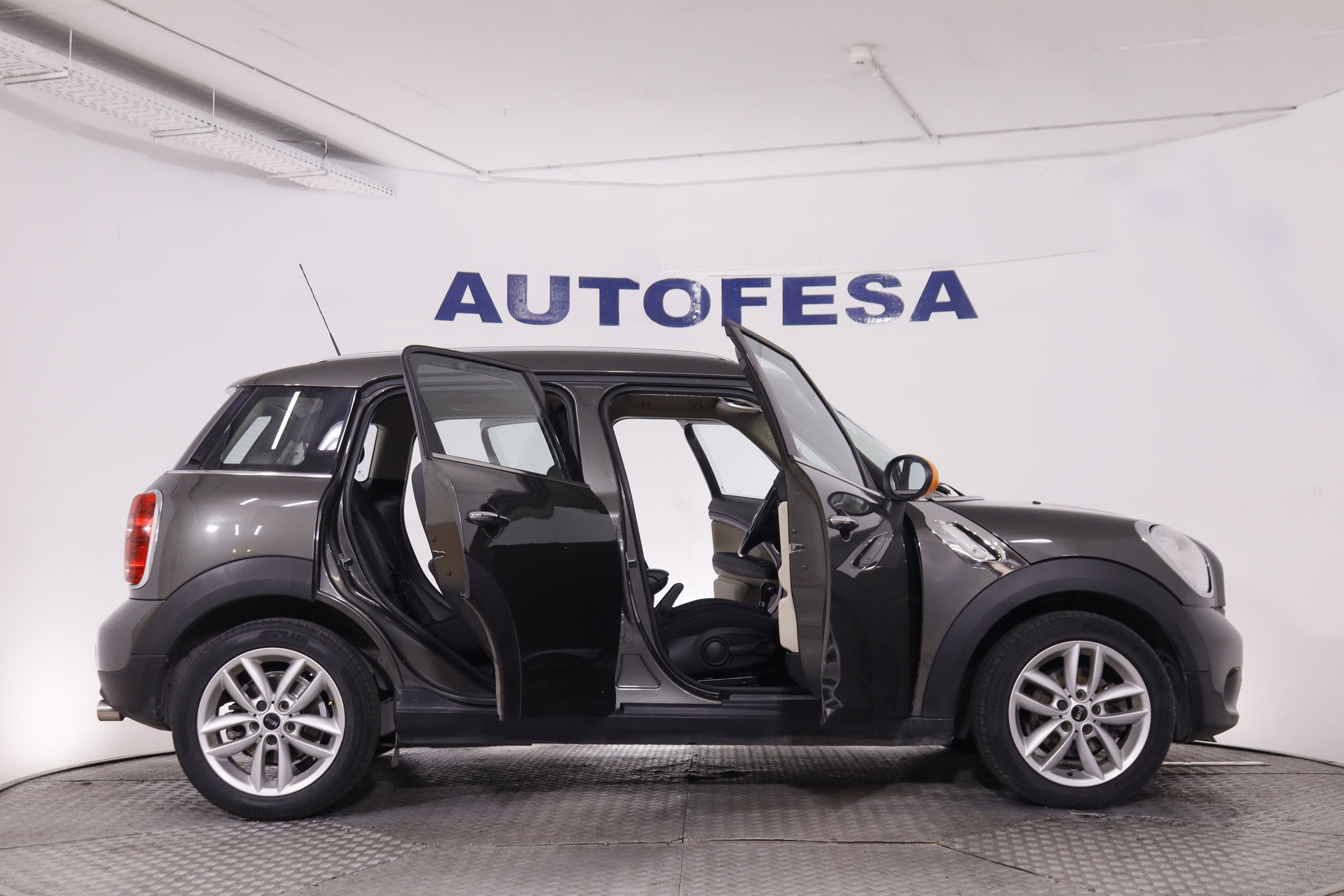 MINI Cooper 2.0D - foto 7