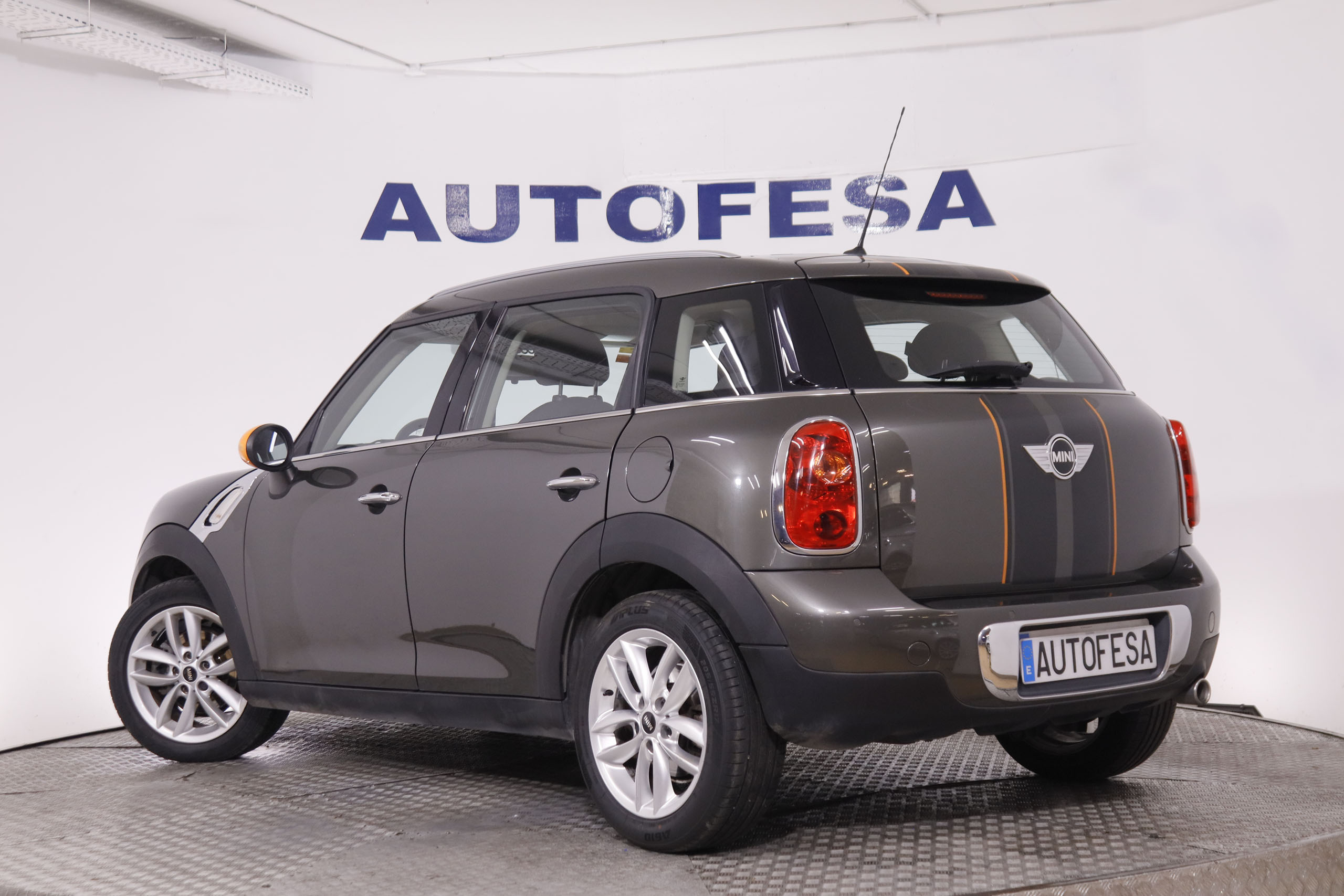 MINI Cooper 2.0D - foto 8