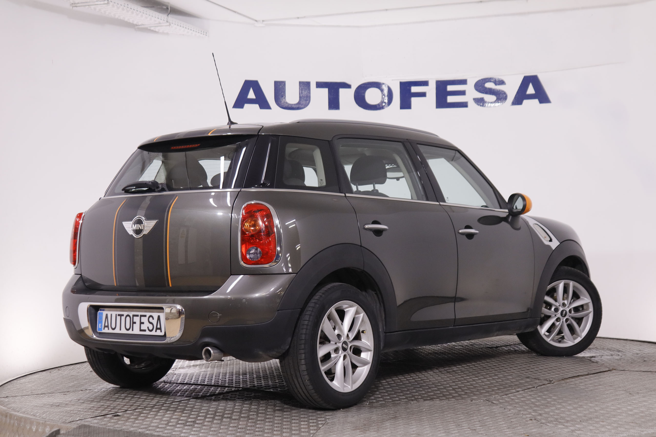 MINI Cooper 2.0D - foto 10
