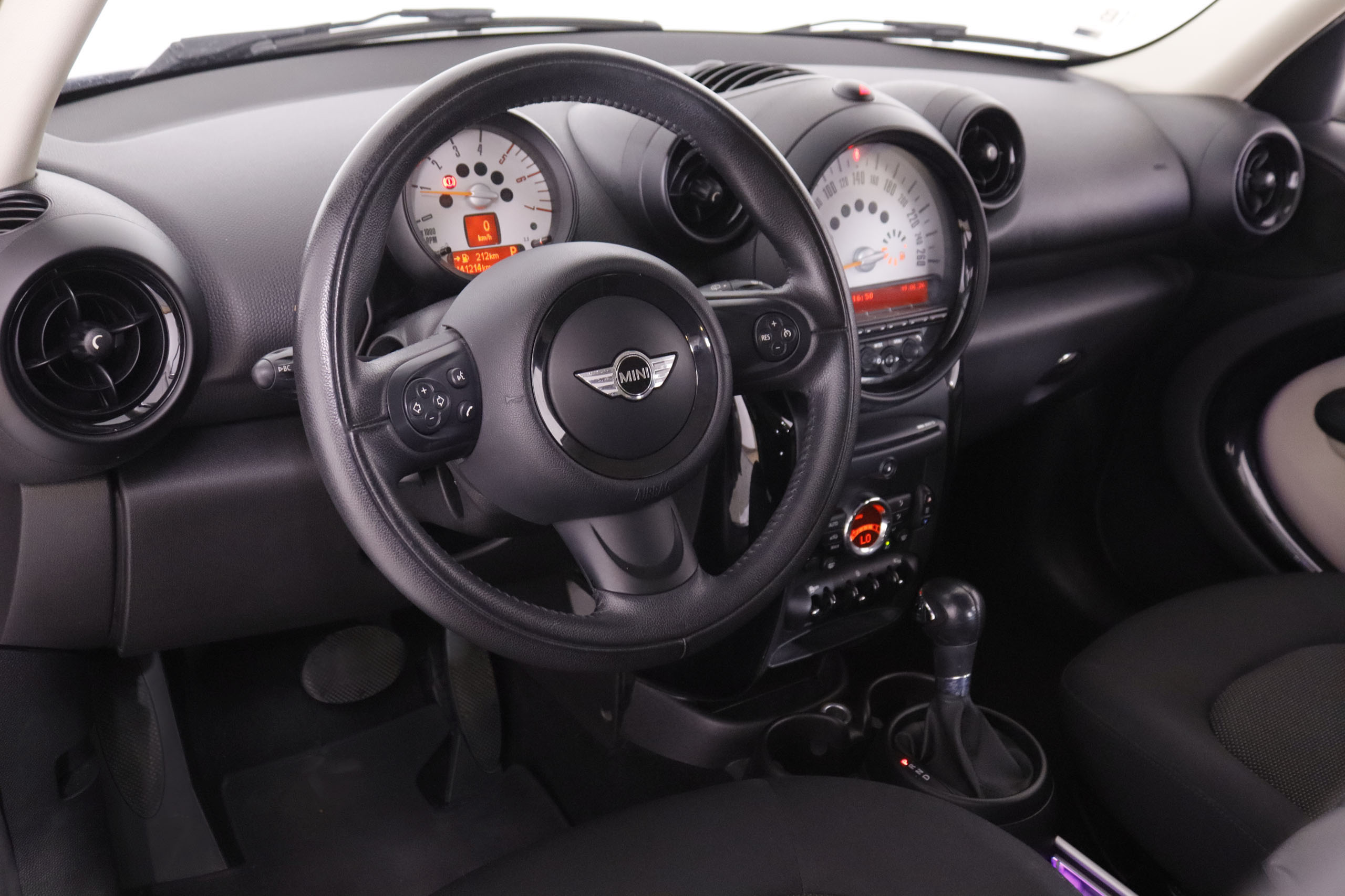 MINI Cooper 2.0D - foto 13