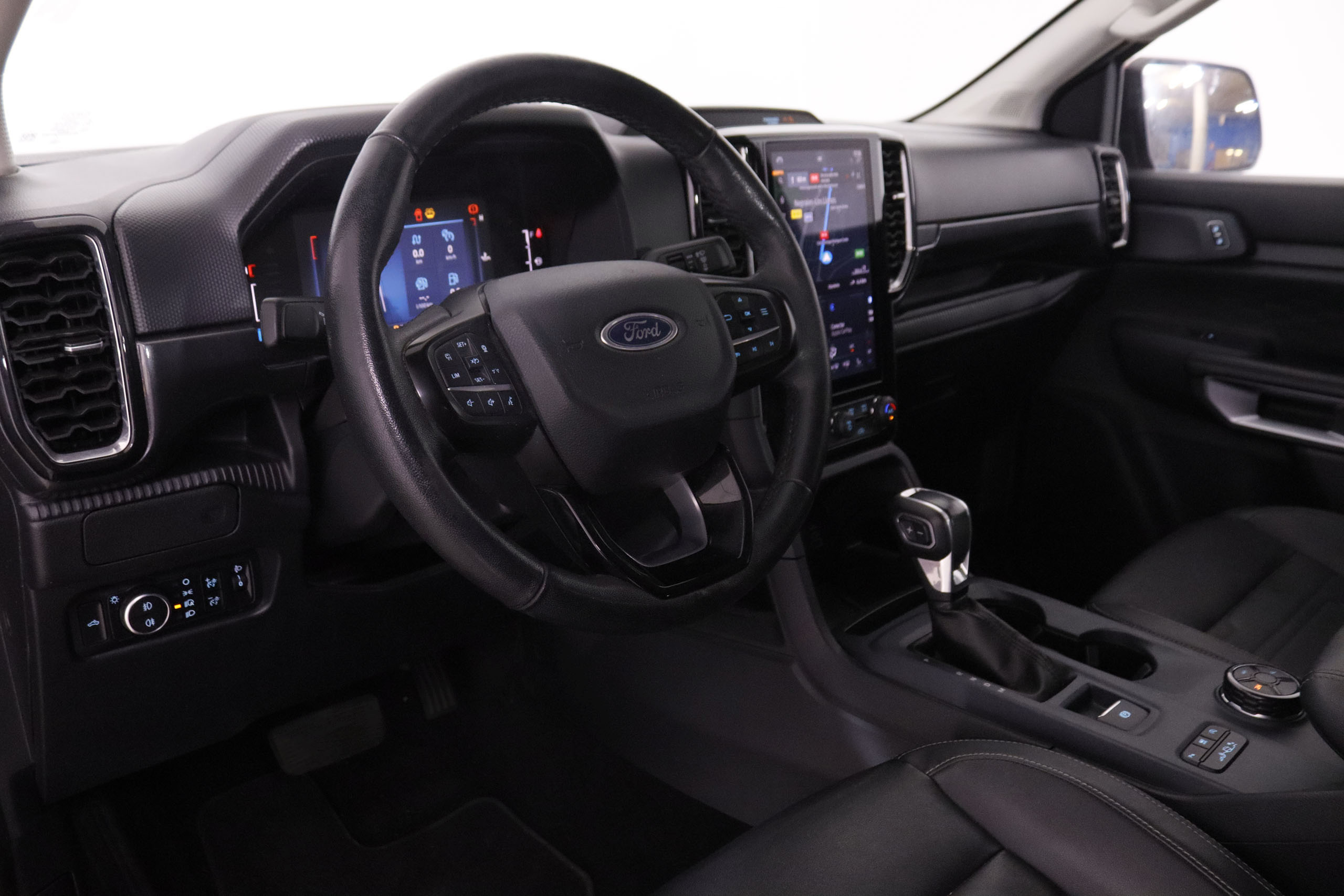 Ford Ranger 2.0 EcoBlue Limited 4x4 - foto 12