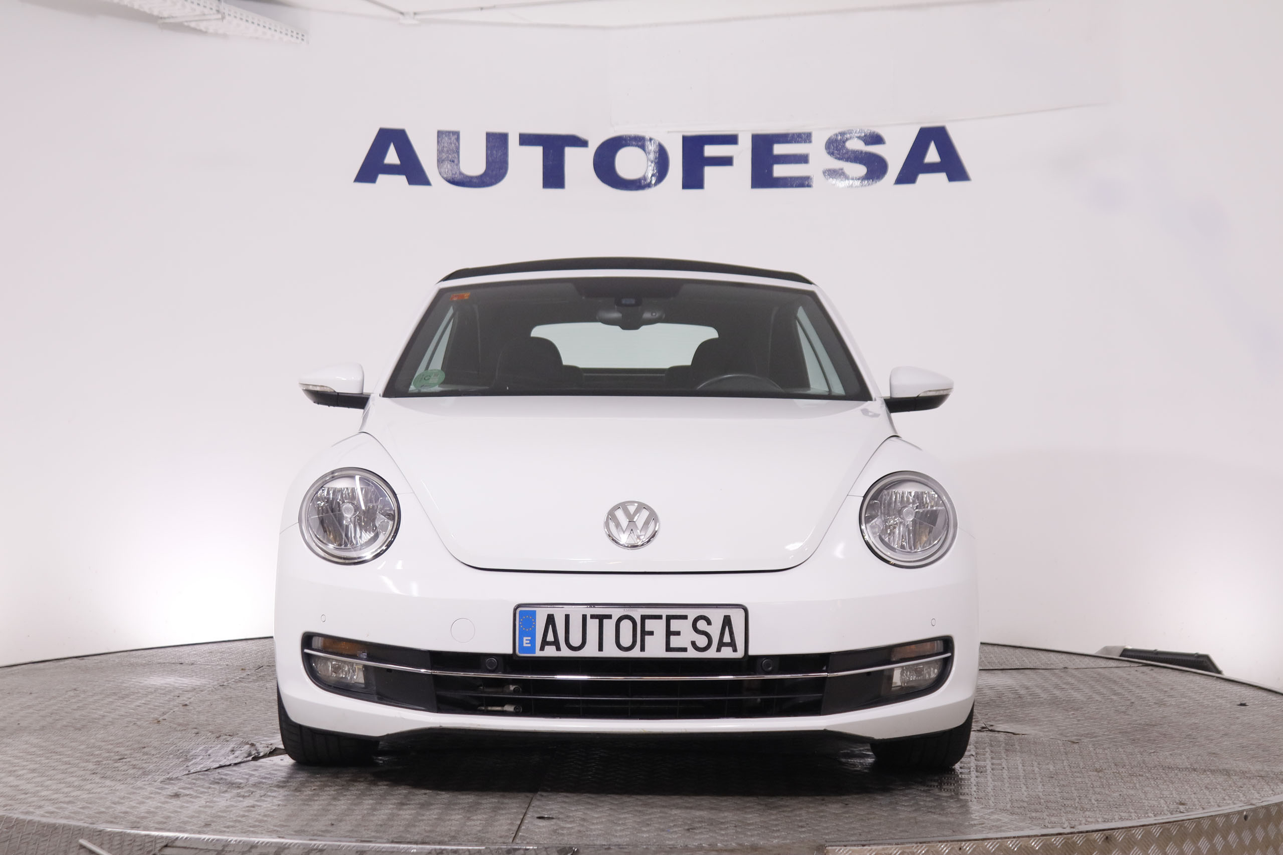 Volkswagen Beetle Cabrio 2.0 TDI - foto 3