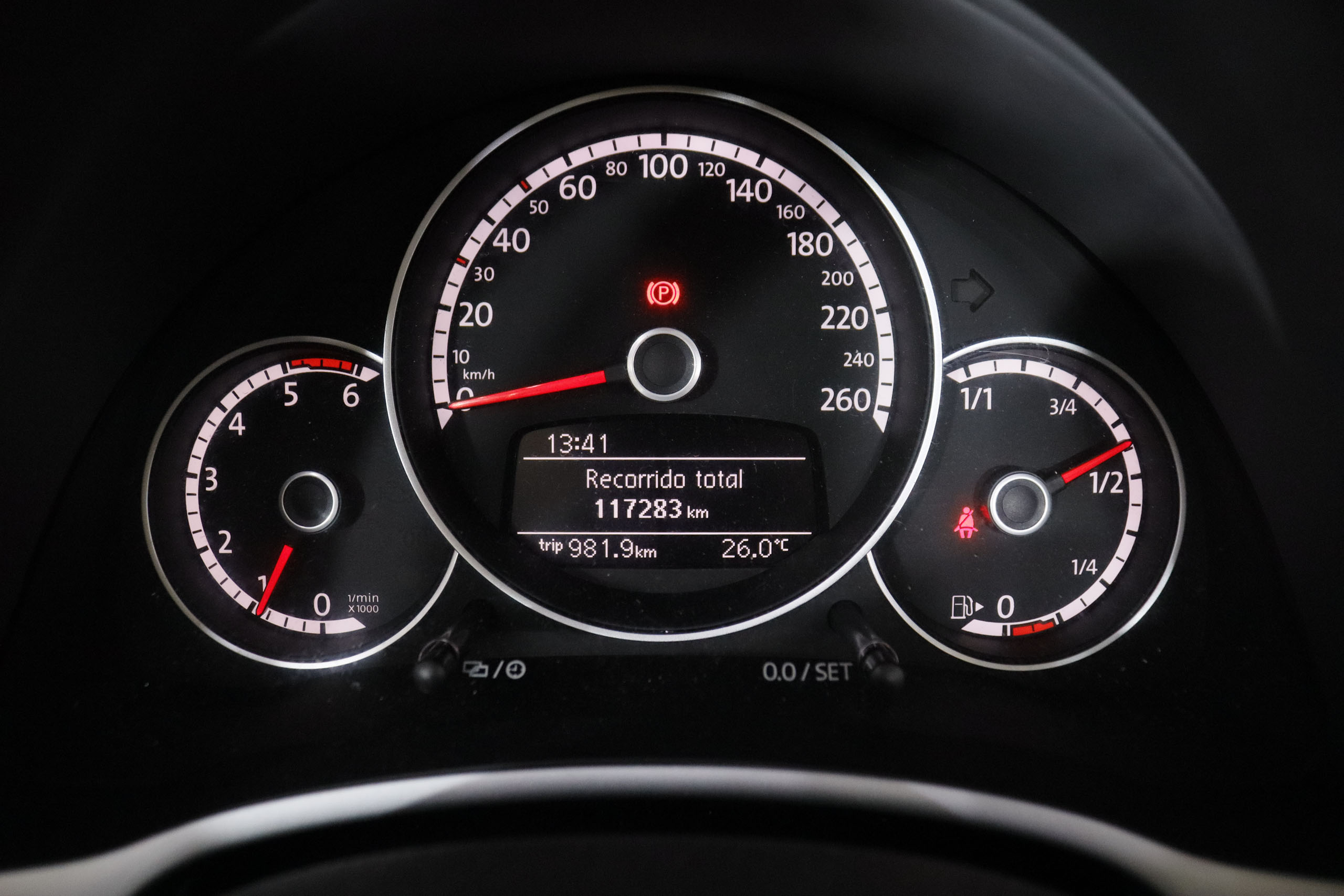 Volkswagen Beetle Cabrio 2.0 TDI - foto 18