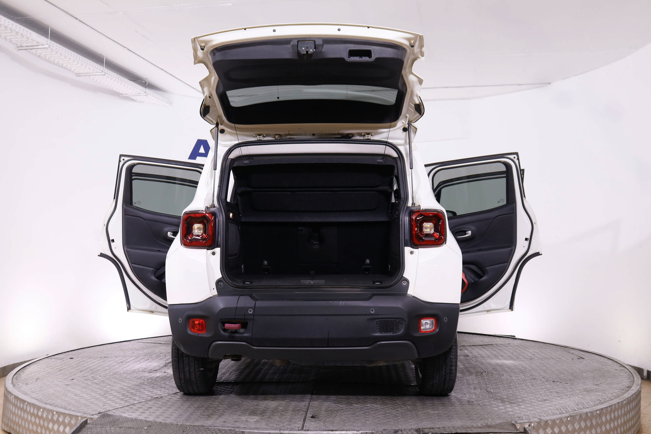 Jeep Renegade 2.0 Mjet 4x4 Trailhawk - foto 9
