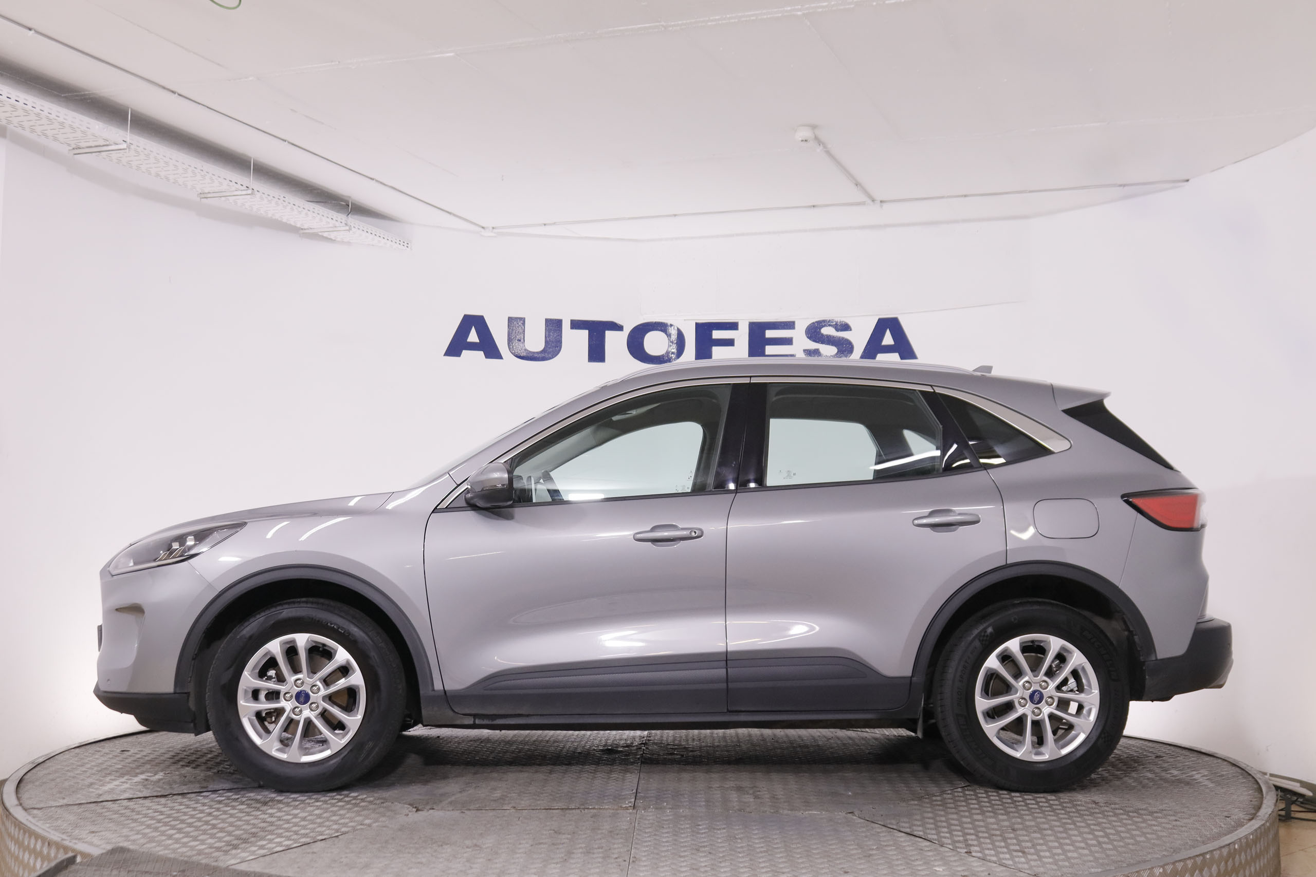 Ford Kuga 2.5 Fhev Duratec Titanium - foto 4