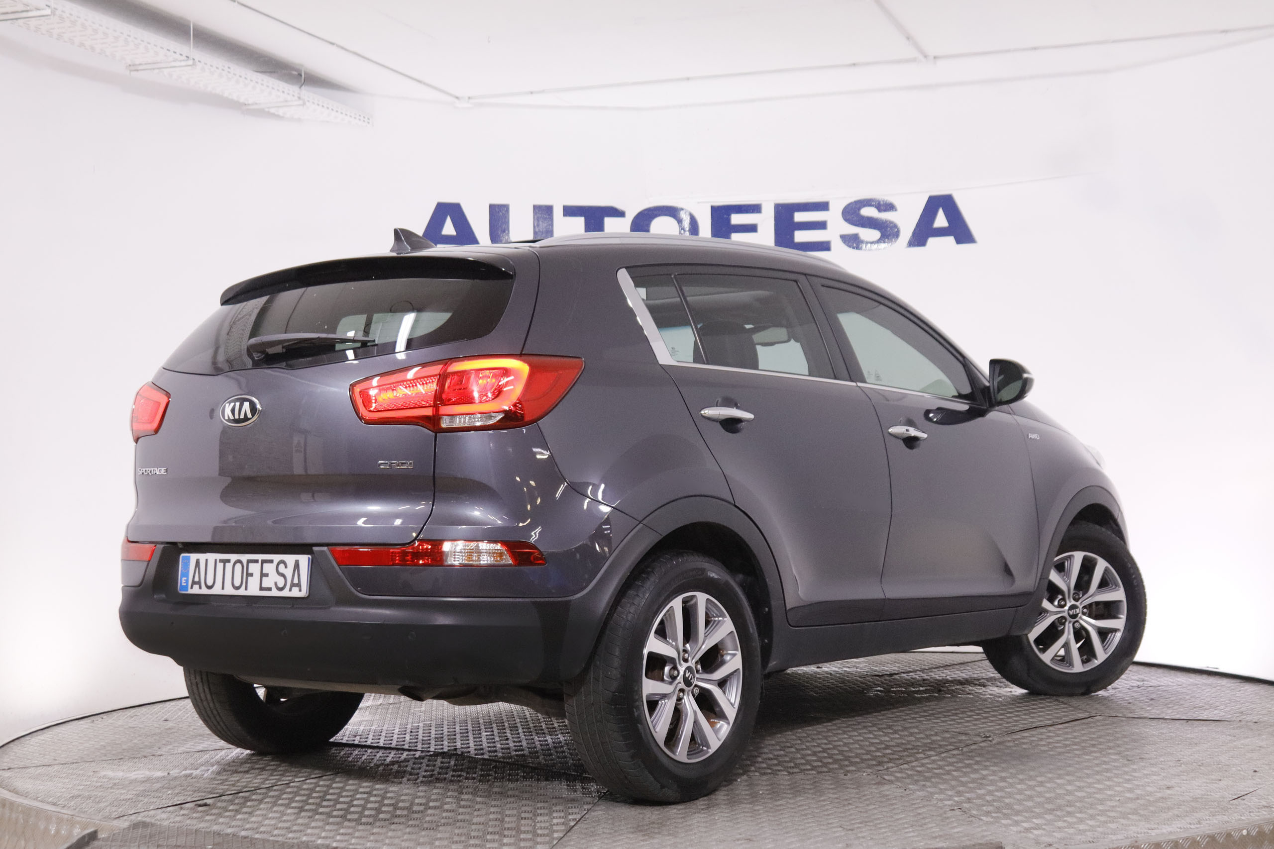 Kia Sportage 2.0 CRDi 4x4 - foto 10