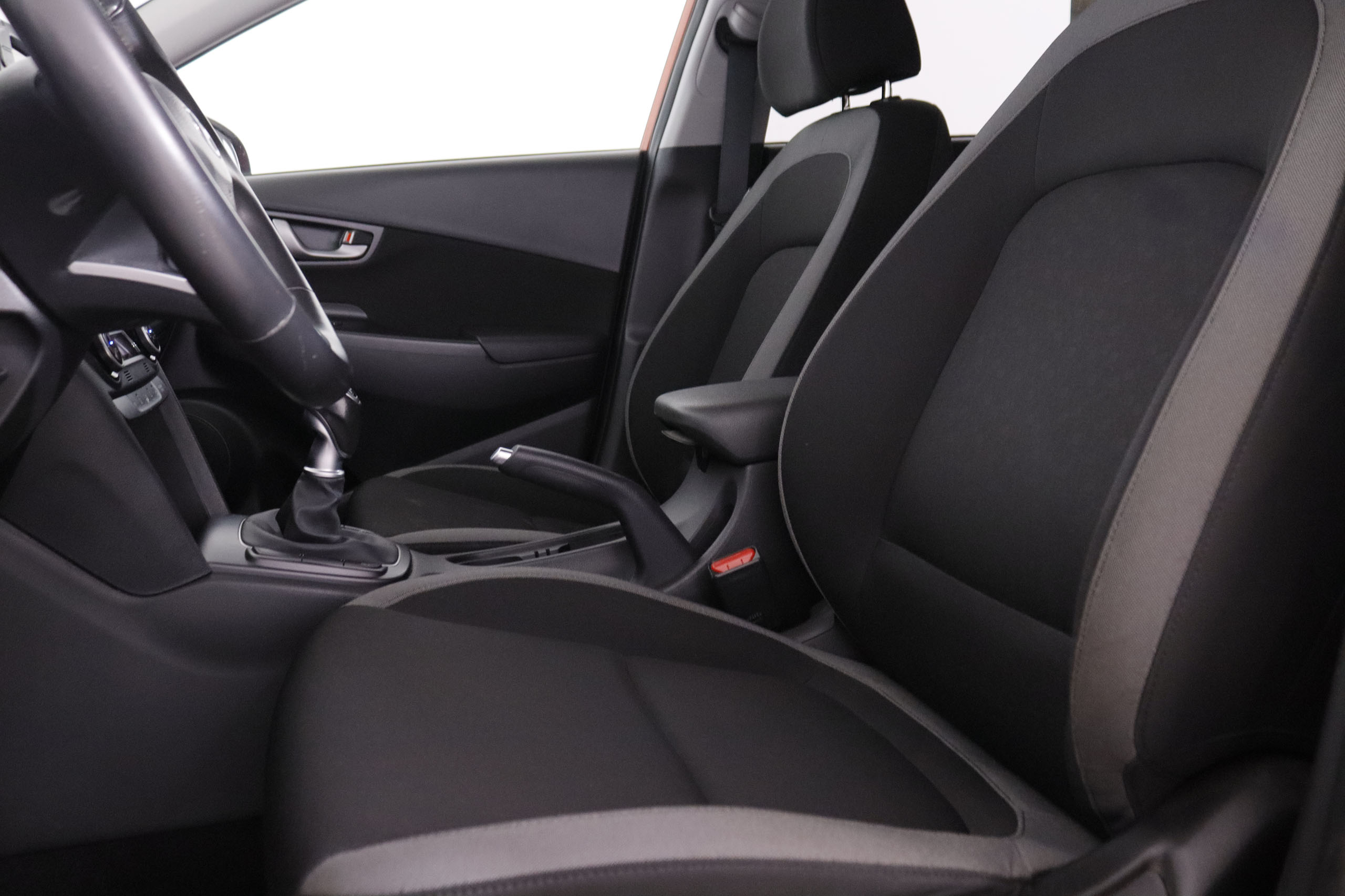 Hyundai Kona 1.6 CRDi Tecno - foto 17