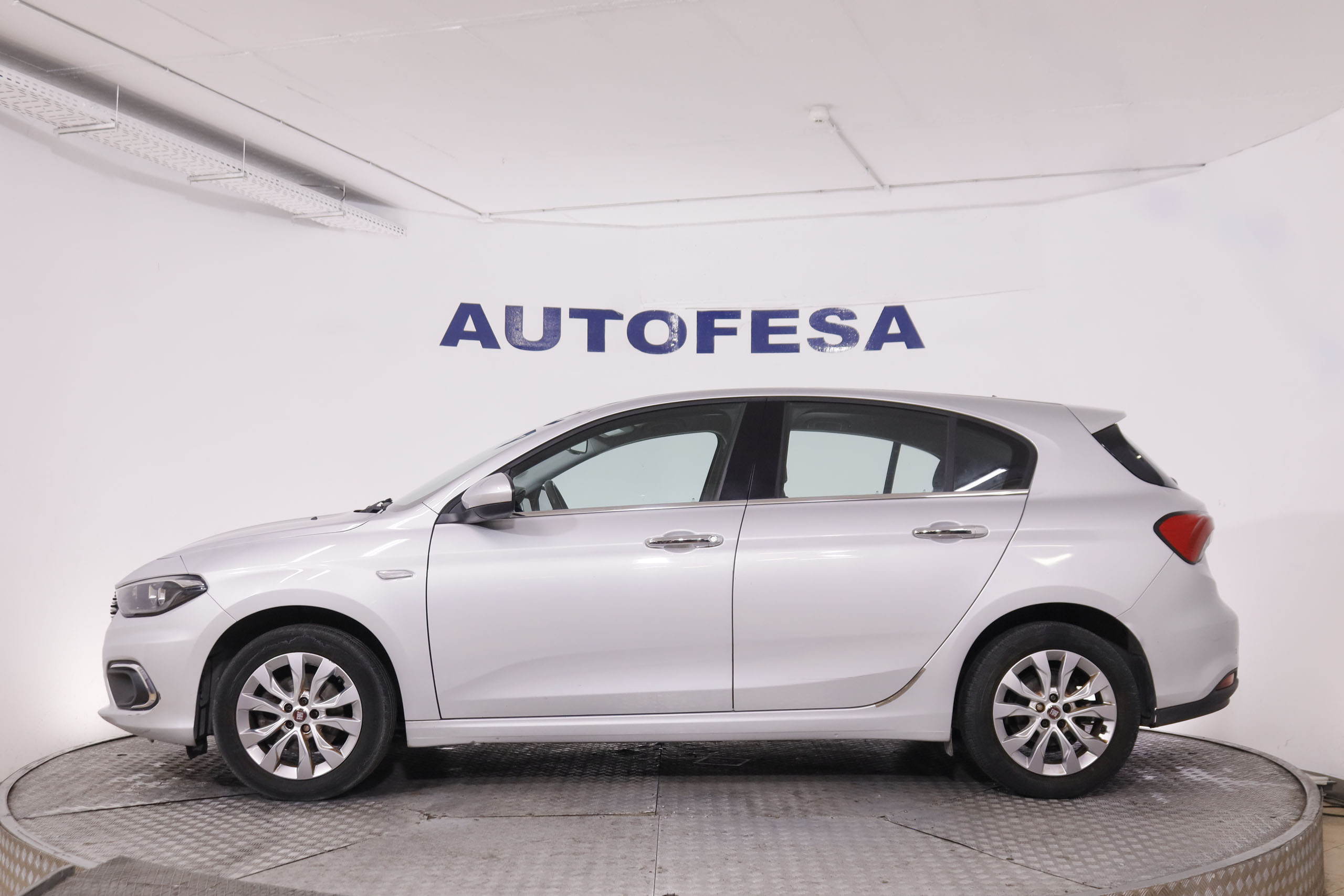 Fiat Tipo 1.6 MultiJet Lounge - foto 4