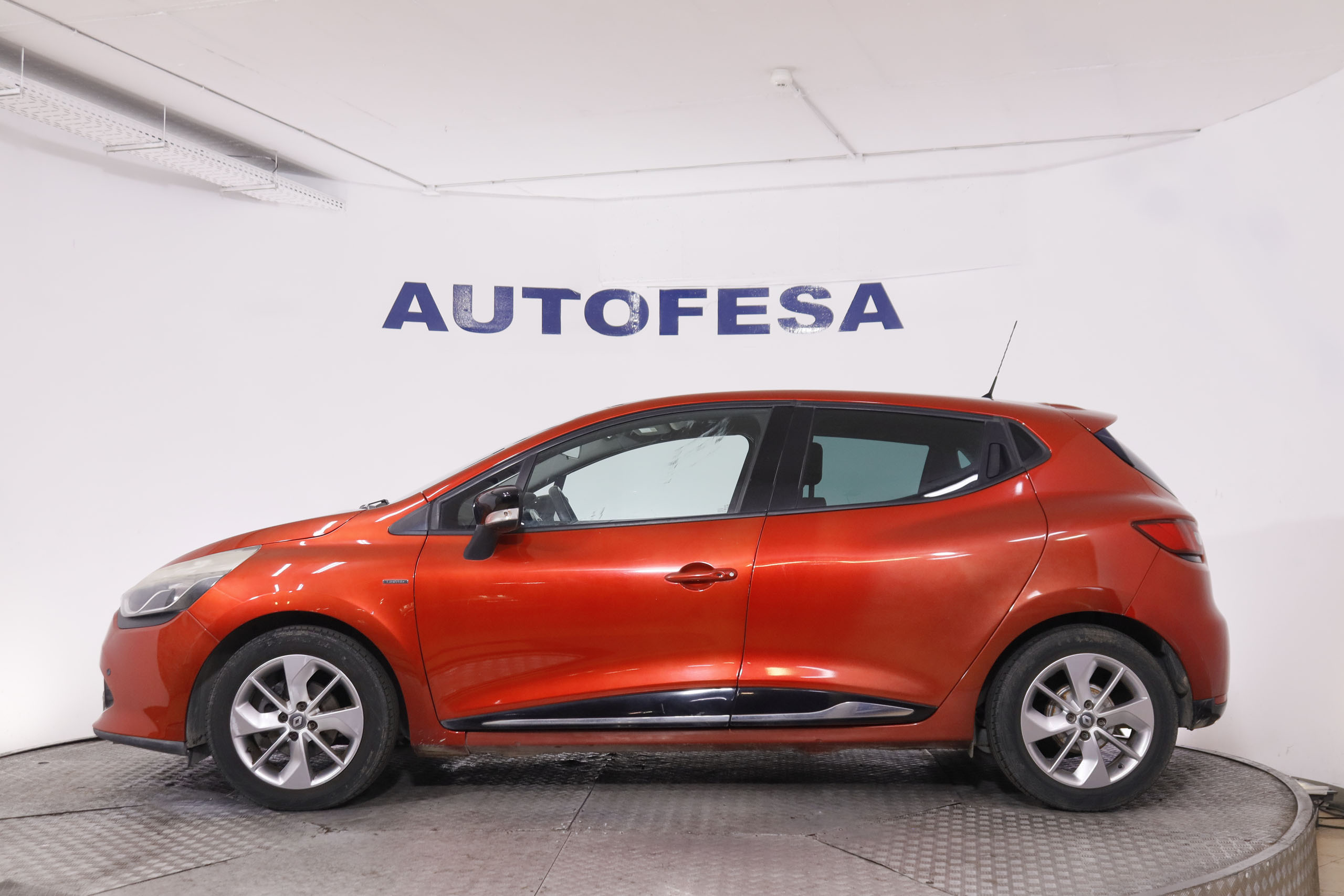 Renault Clio 0.9 TCe Limited - foto 4