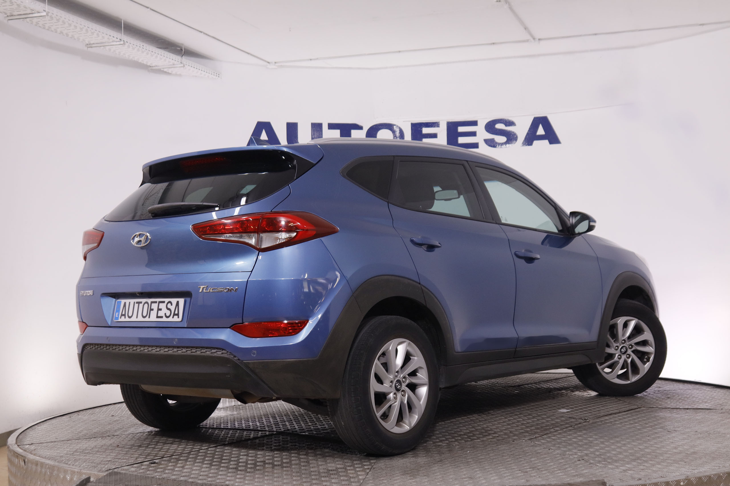 Hyundai Tucson 1.7 CRDi 4x2 - foto 7