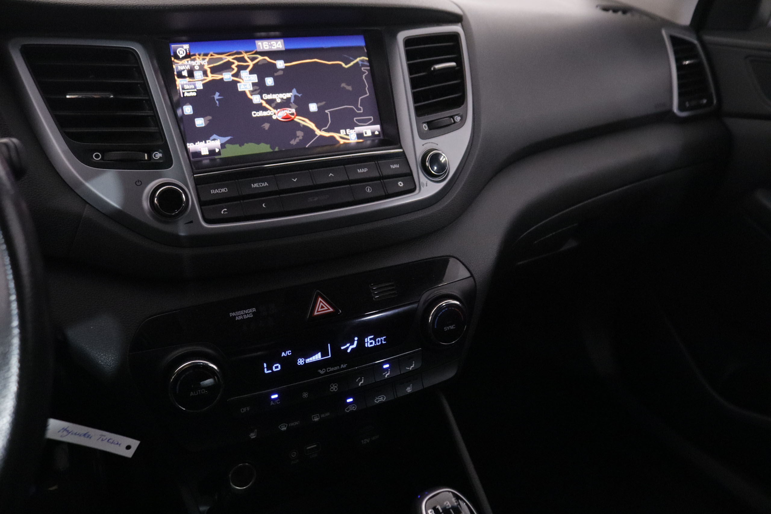 Hyundai Tucson 1.7 CRDi 4x2 - foto 13
