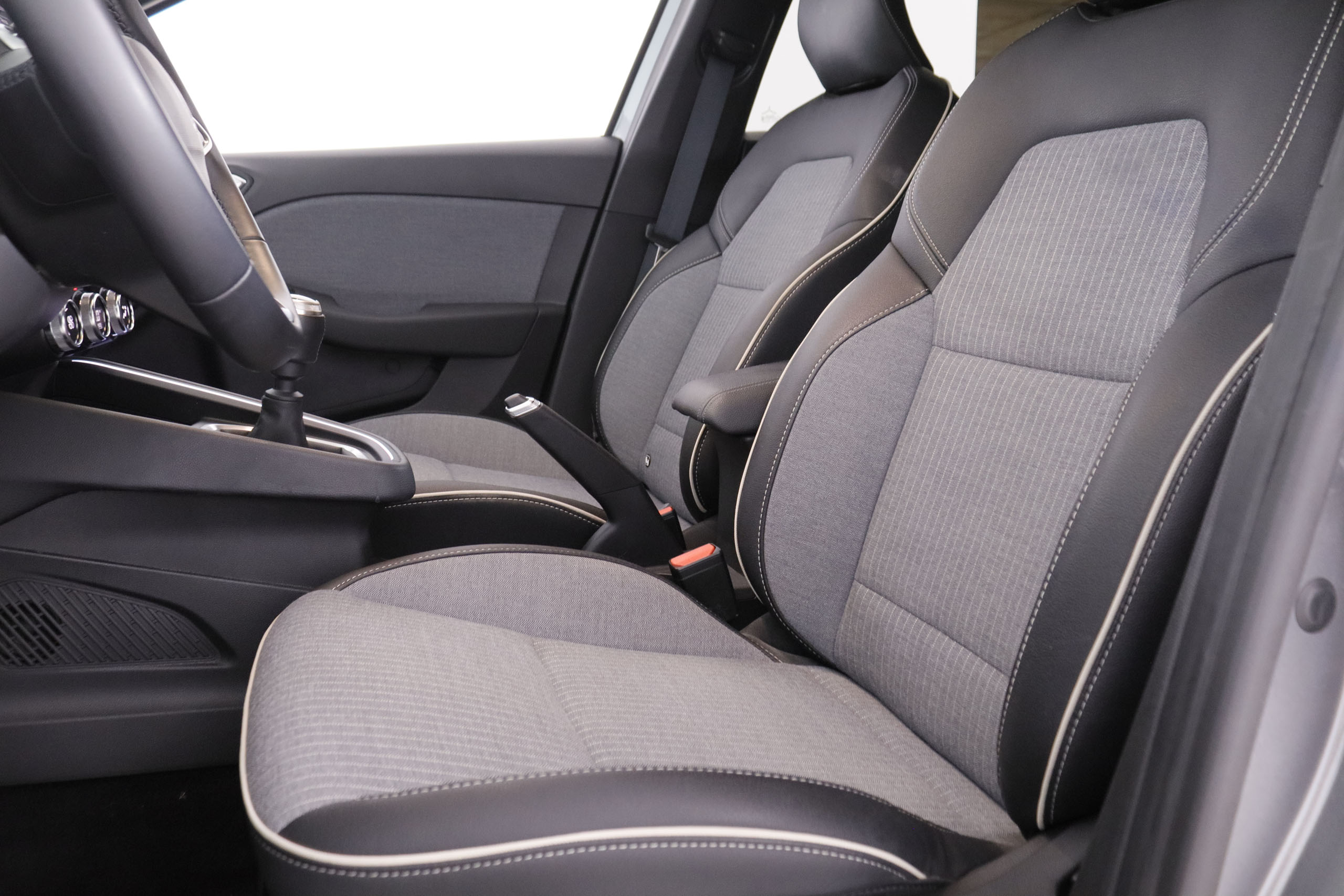 Renault Clio 1.0 TCe Techno - foto 21