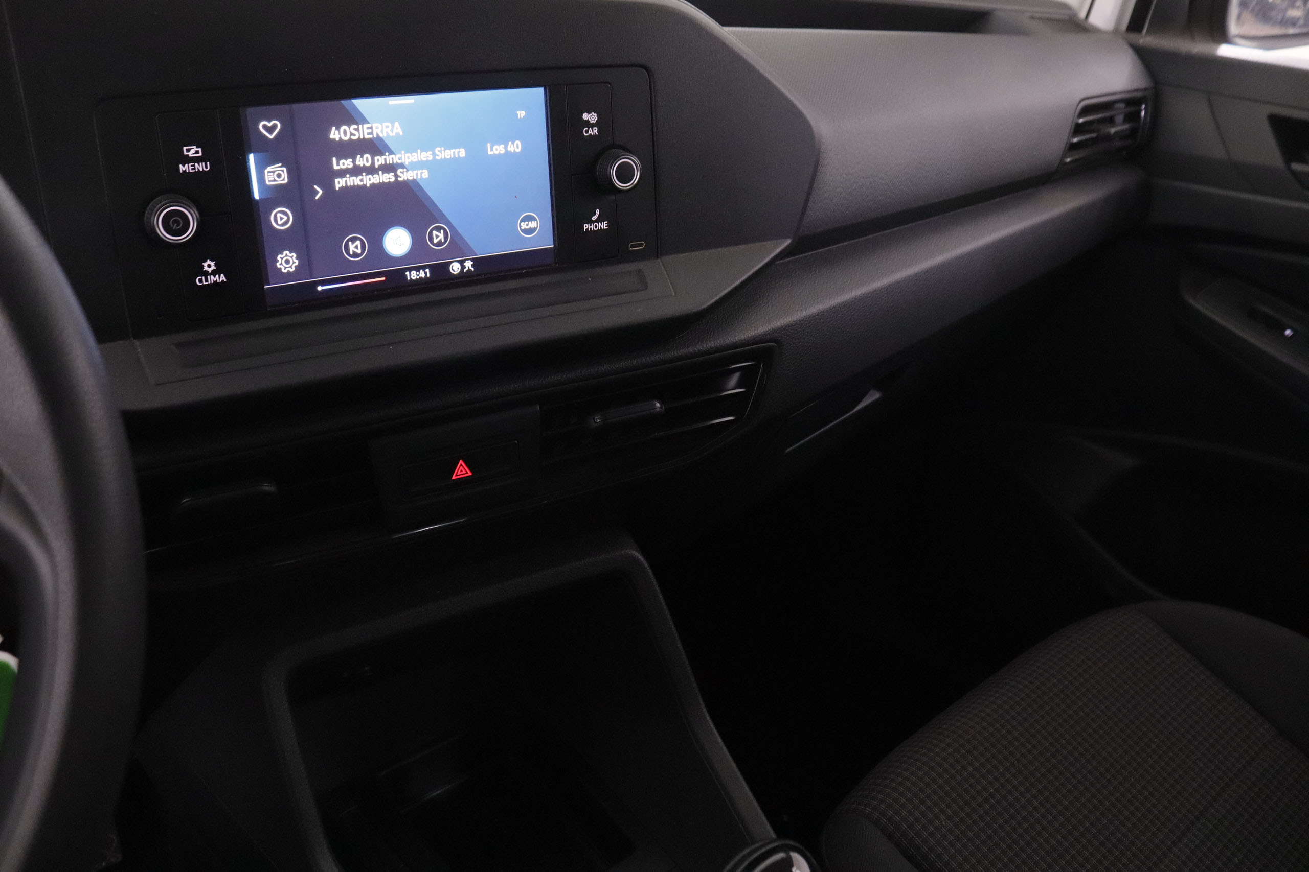 Volkswagen Caddy 2.0 TDI 4Motion - foto 13