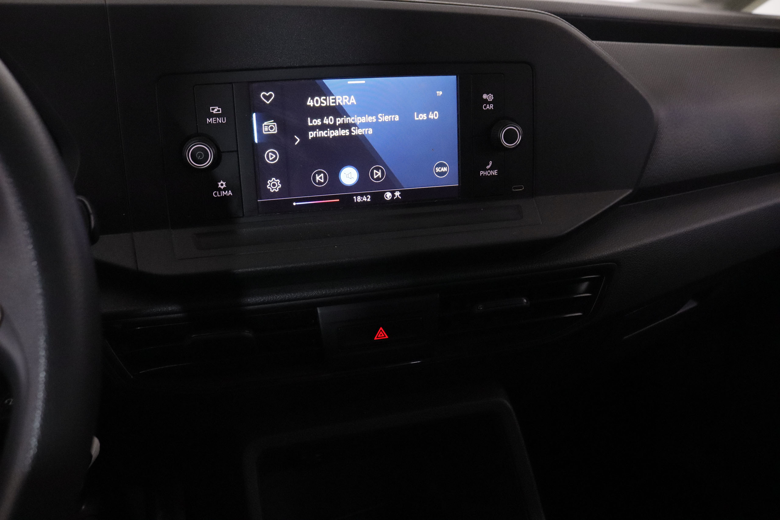 Volkswagen Caddy 2.0 TDI 4Motion - foto 14