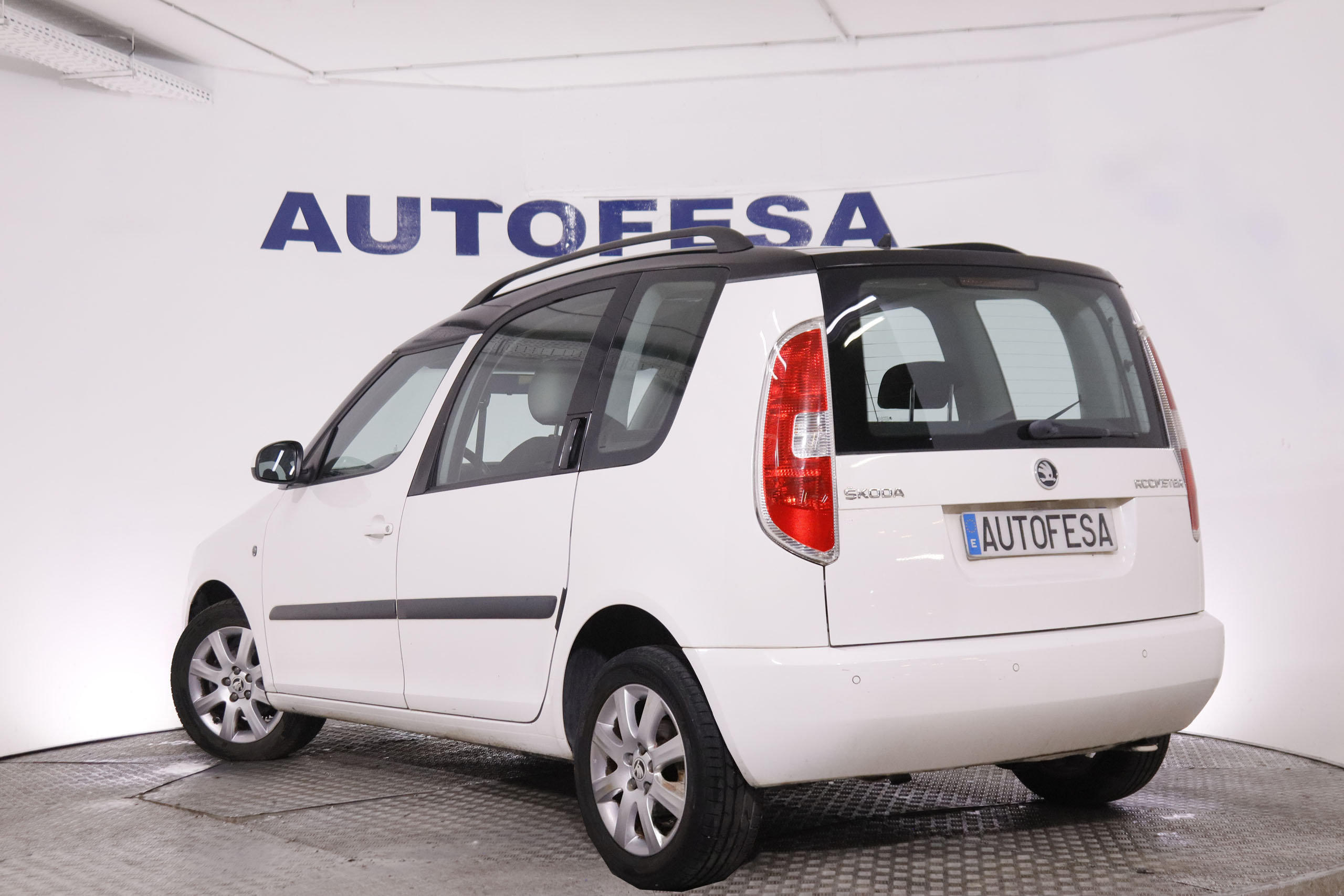 Škoda Roomster 1.2 TSI - foto 4