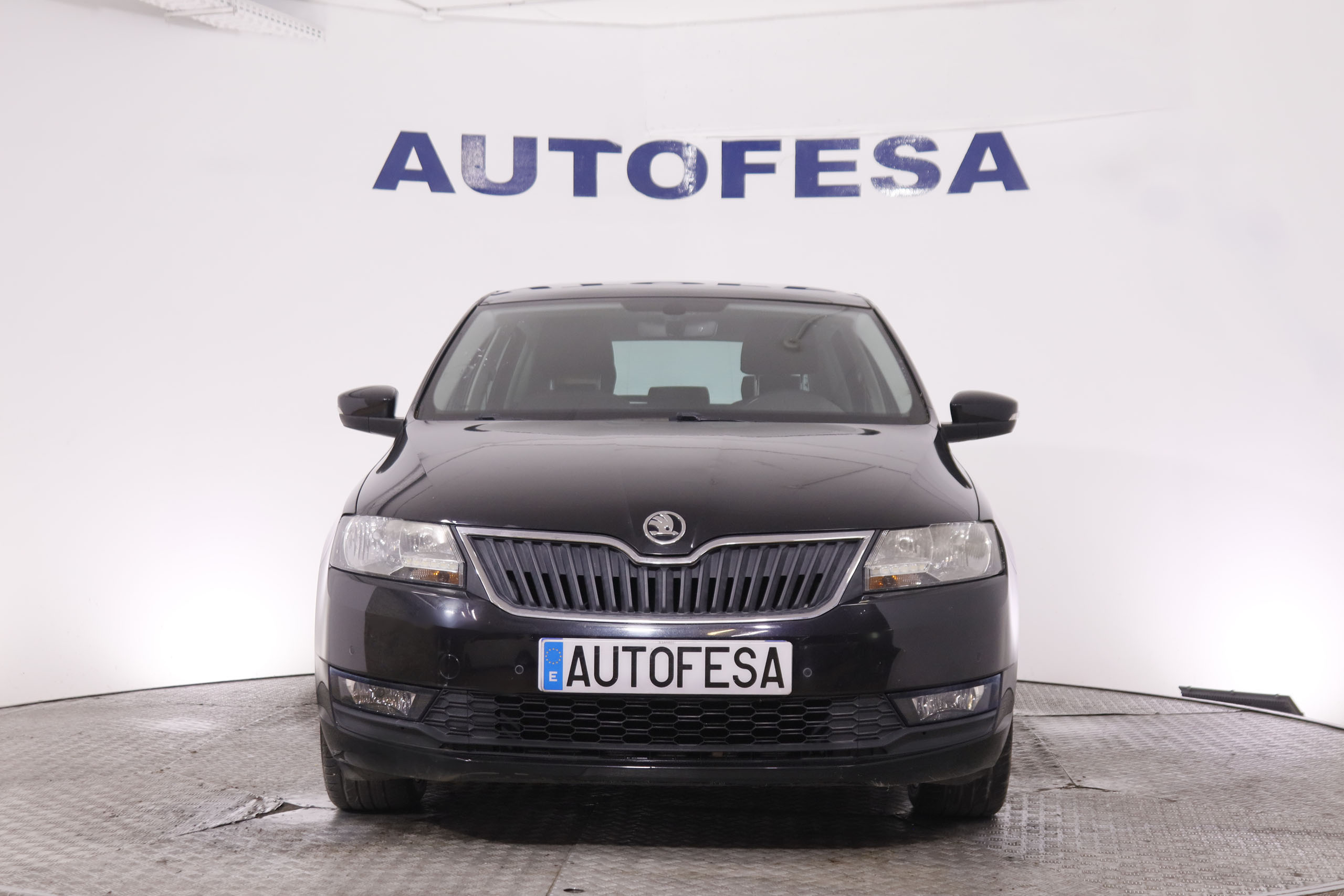 Škoda Rapid 1.6 TDI Greentec - foto 2