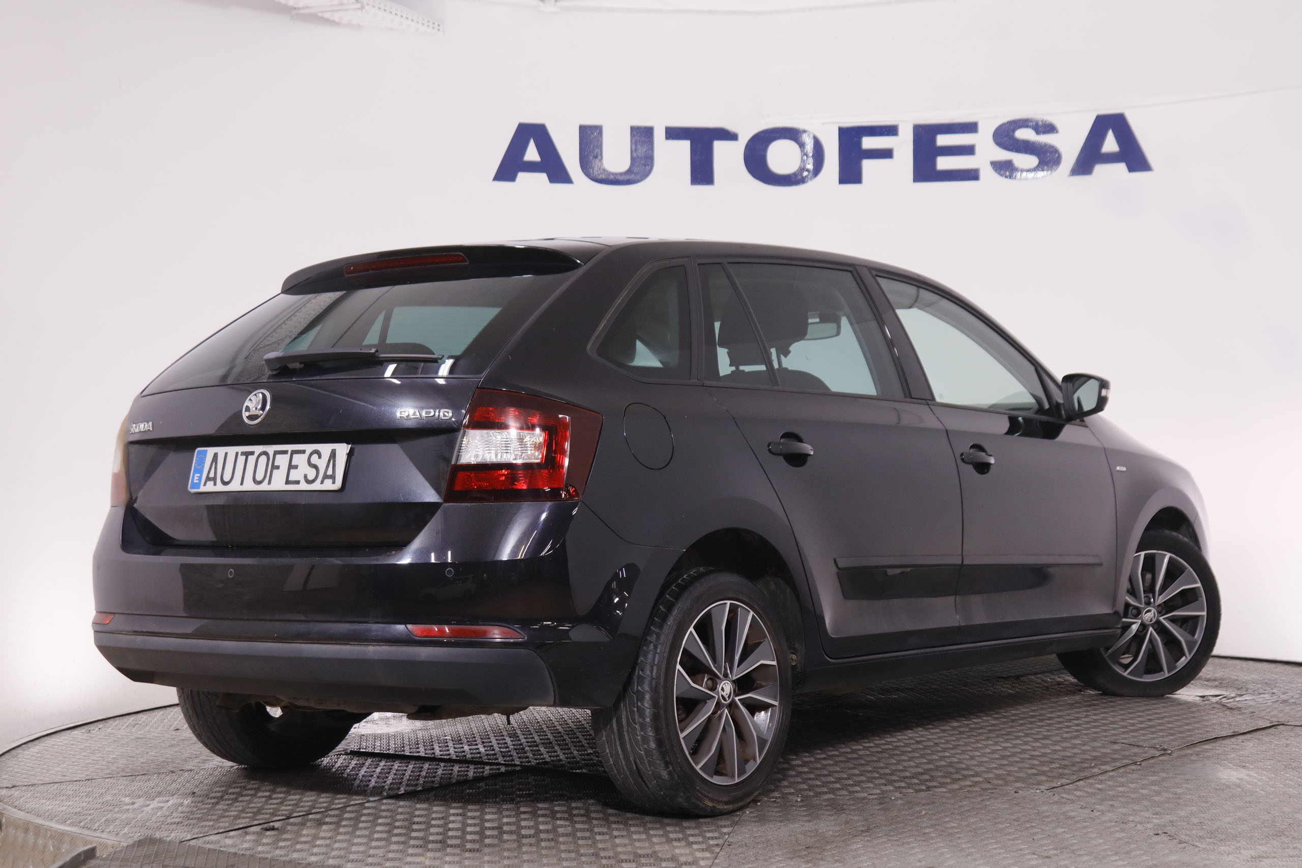 Škoda Rapid 1.6 TDI Greentec - foto 5
