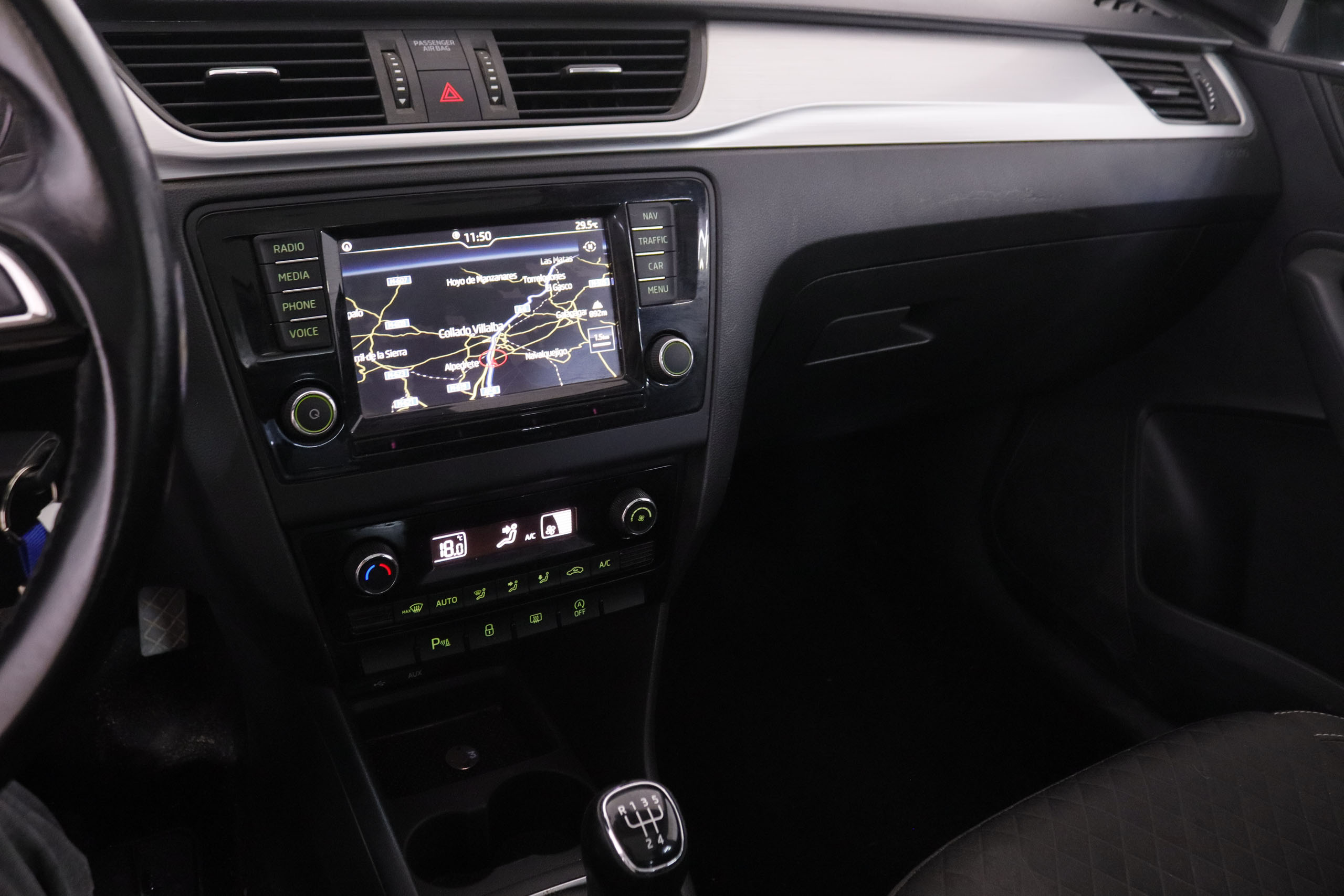Škoda Rapid 1.6 TDI Greentec - foto 14