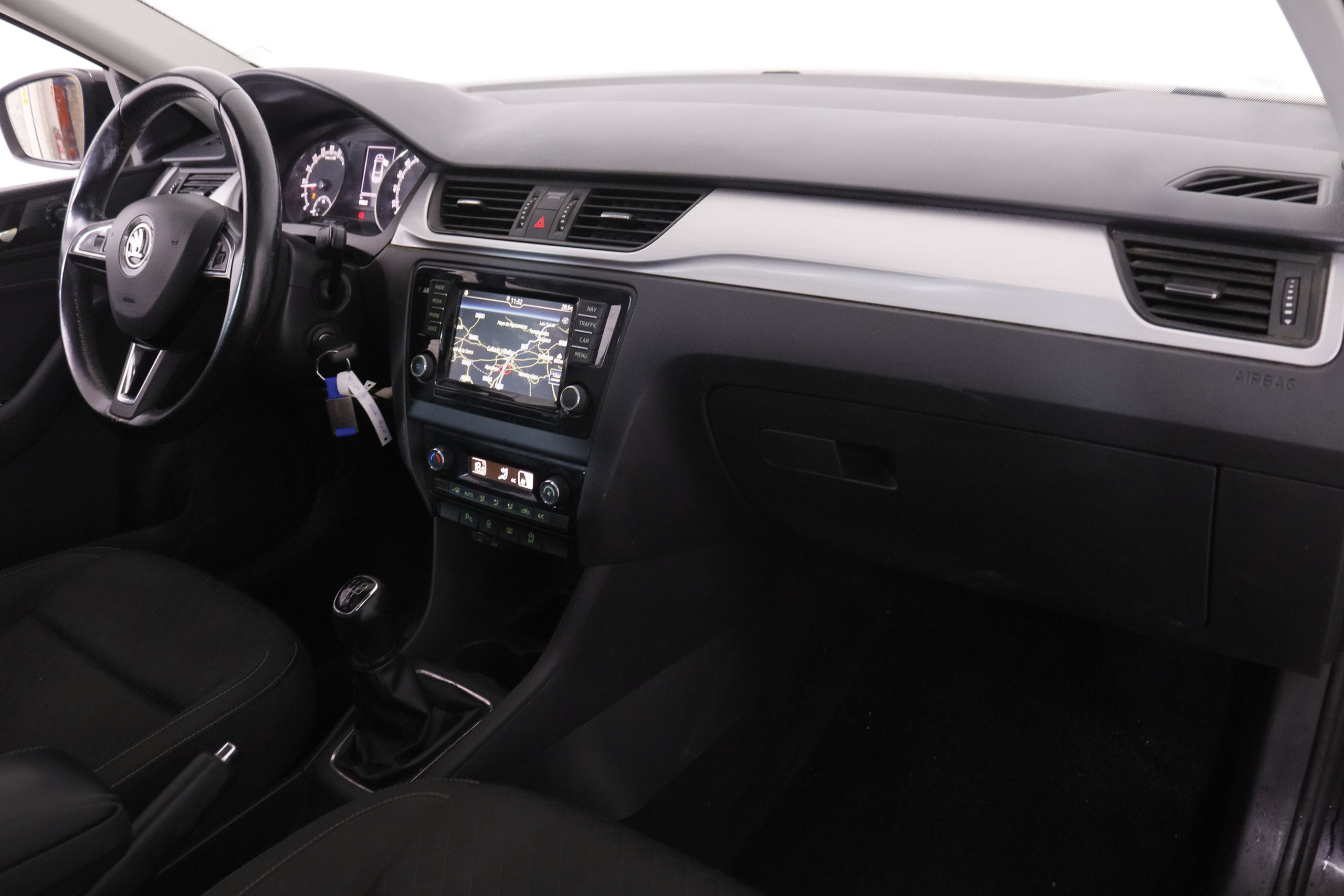 Škoda Rapid 1.6 TDI Greentec - foto 13