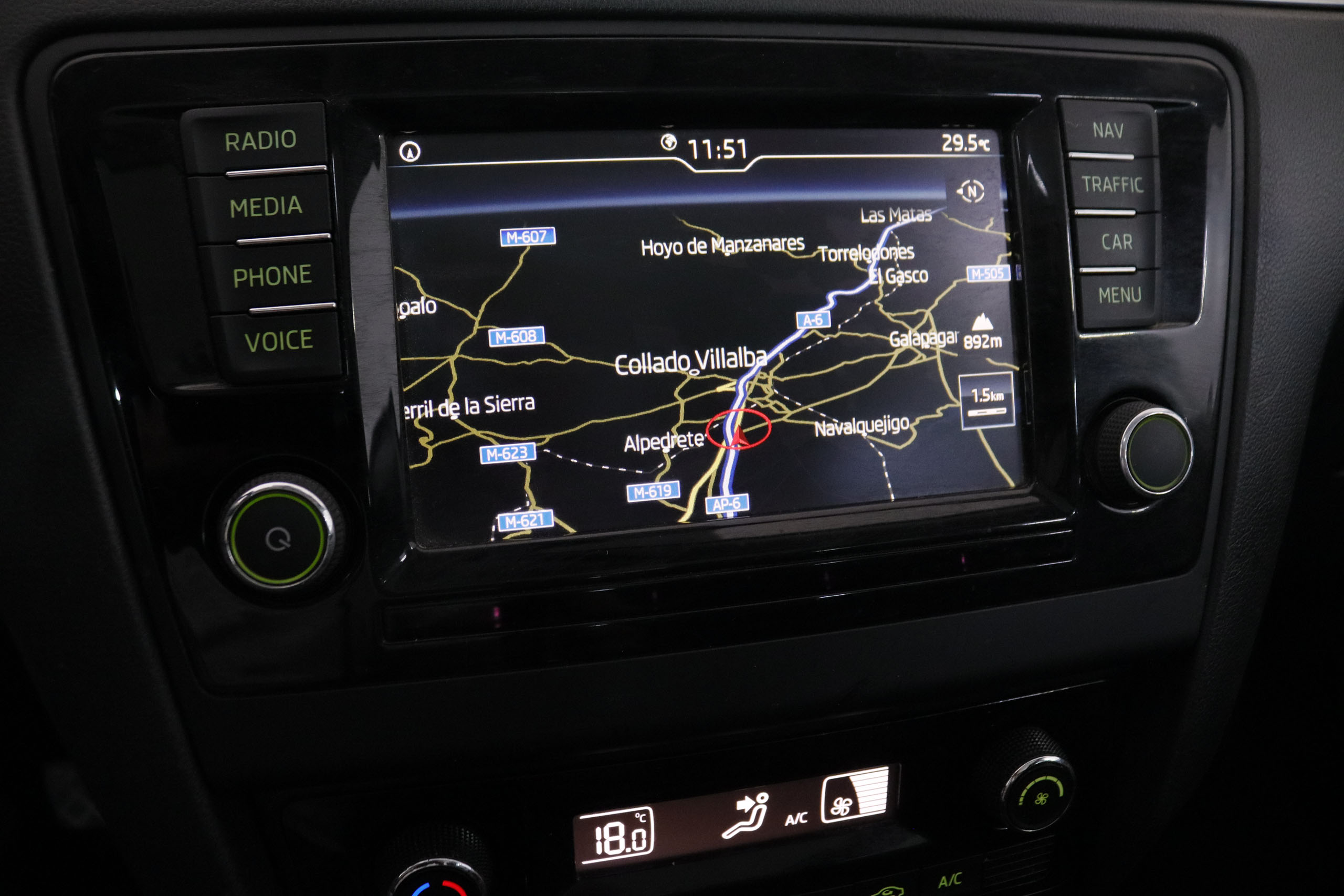 Škoda Rapid 1.6 TDI Greentec - foto 16