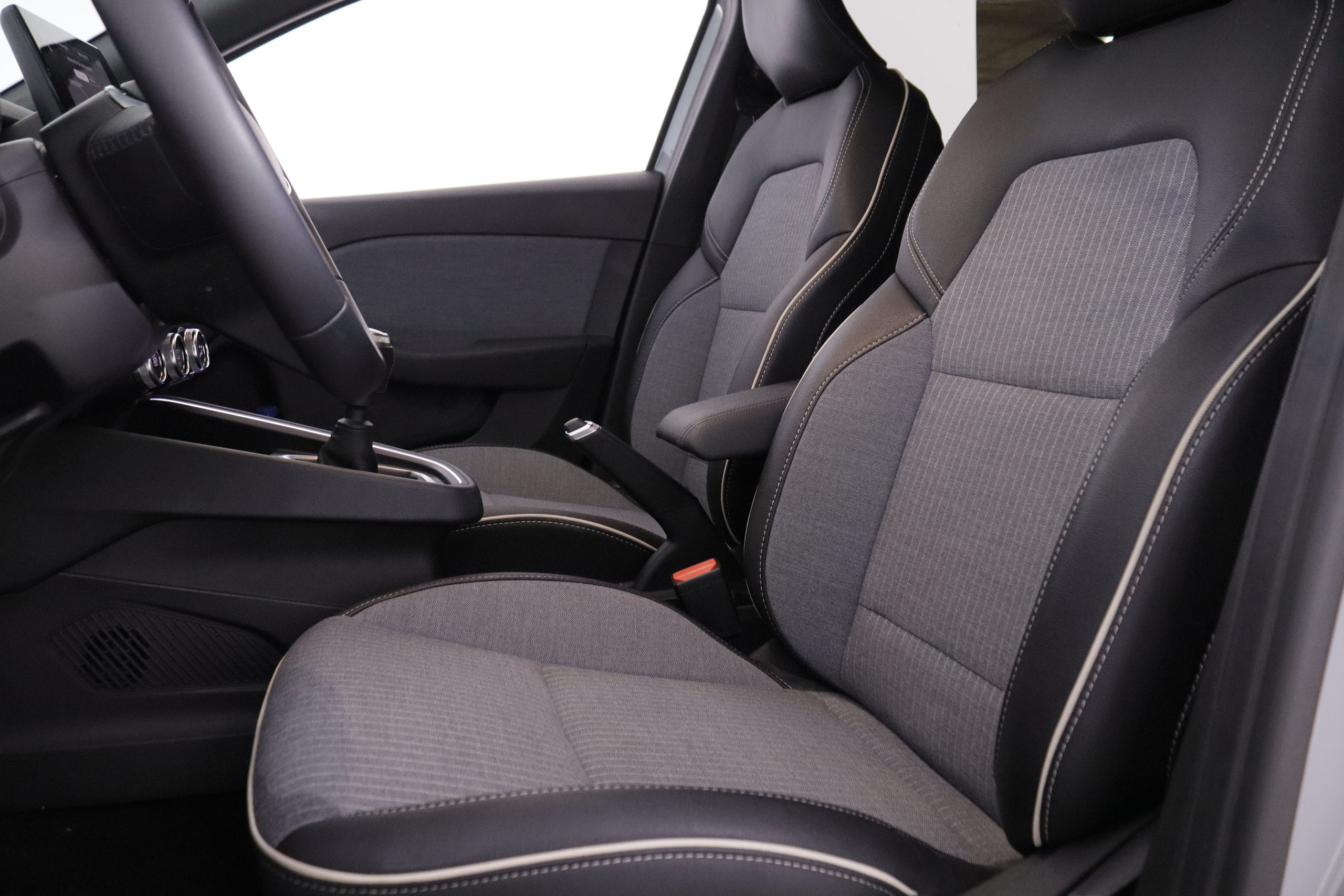 Renault Clio 1.0 TCe Techno - foto 19