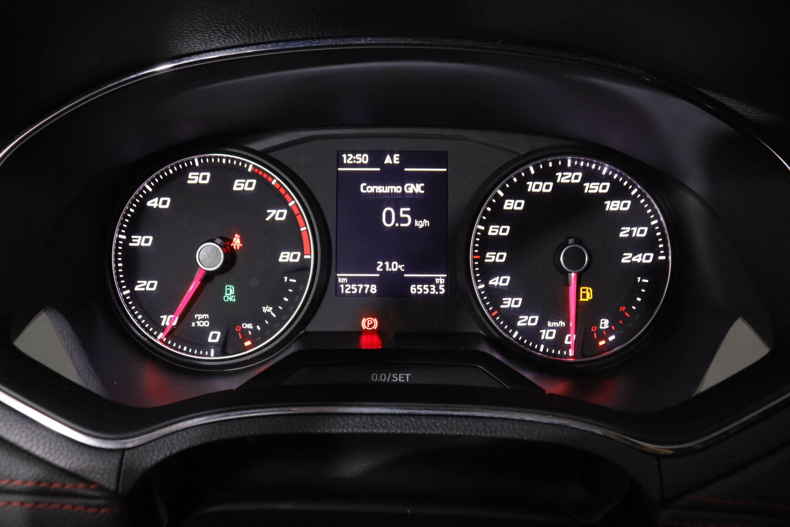 SEAT Arona 1.0 TGI FR GAS GNC - foto 23