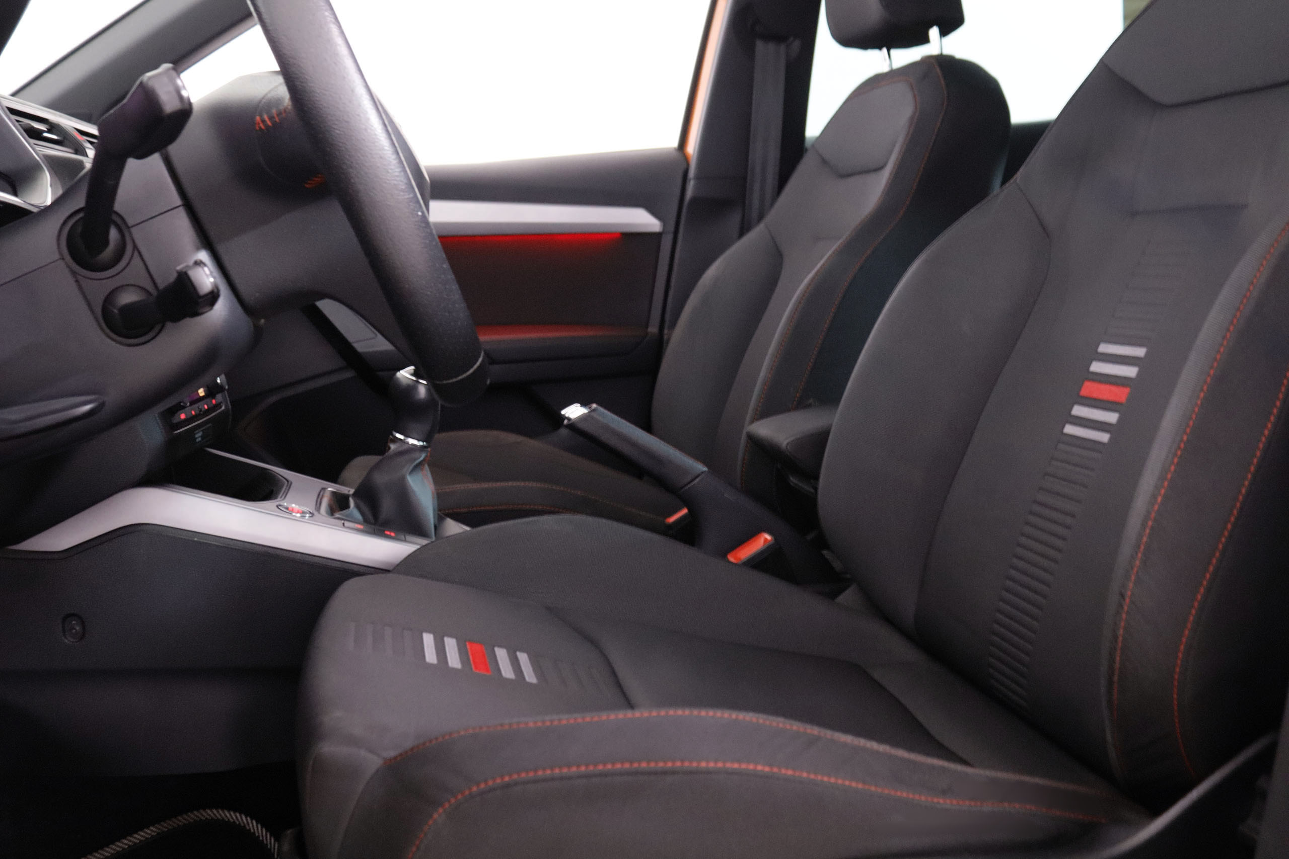 SEAT Arona 1.0 TGI FR GAS GNC - foto 25