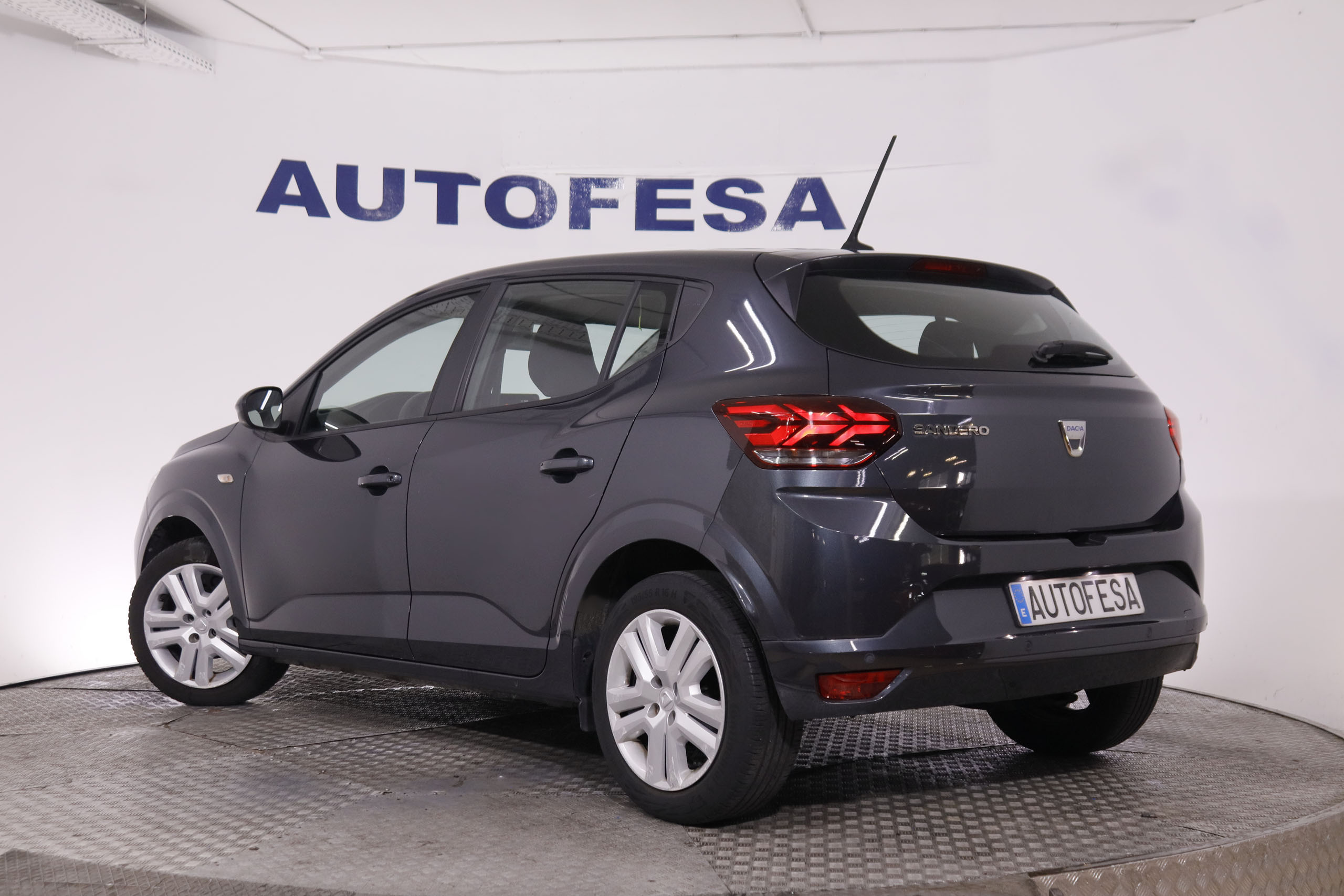 Dacia Sandero 1.0 TCe Confort - foto 7