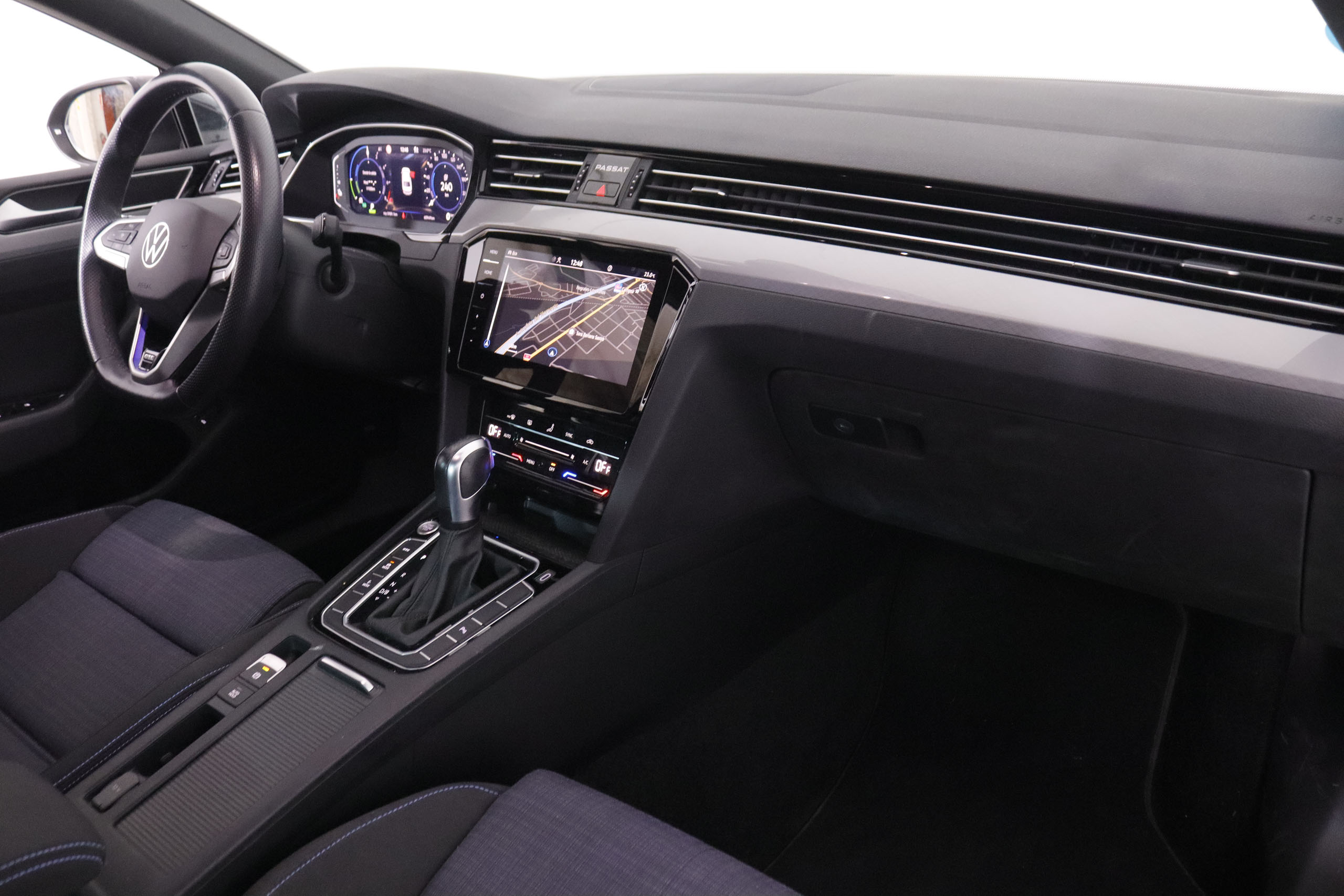 Volkswagen Passat GTE 1.4 TSI Epower DSG - foto 12