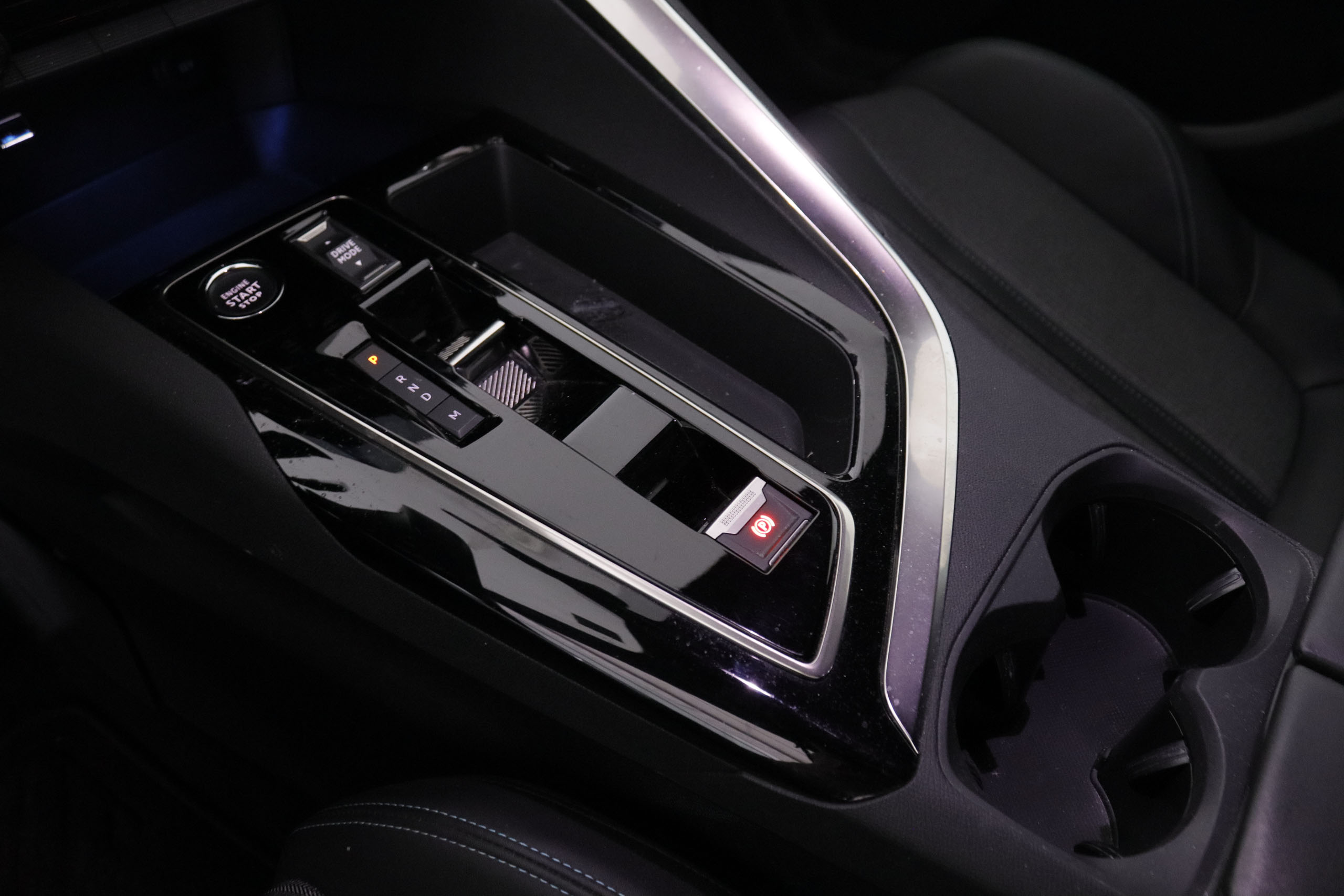 Peugeot 5008 1.5 BlueHDi Allure Pack EAT8 7 plazas - foto 17