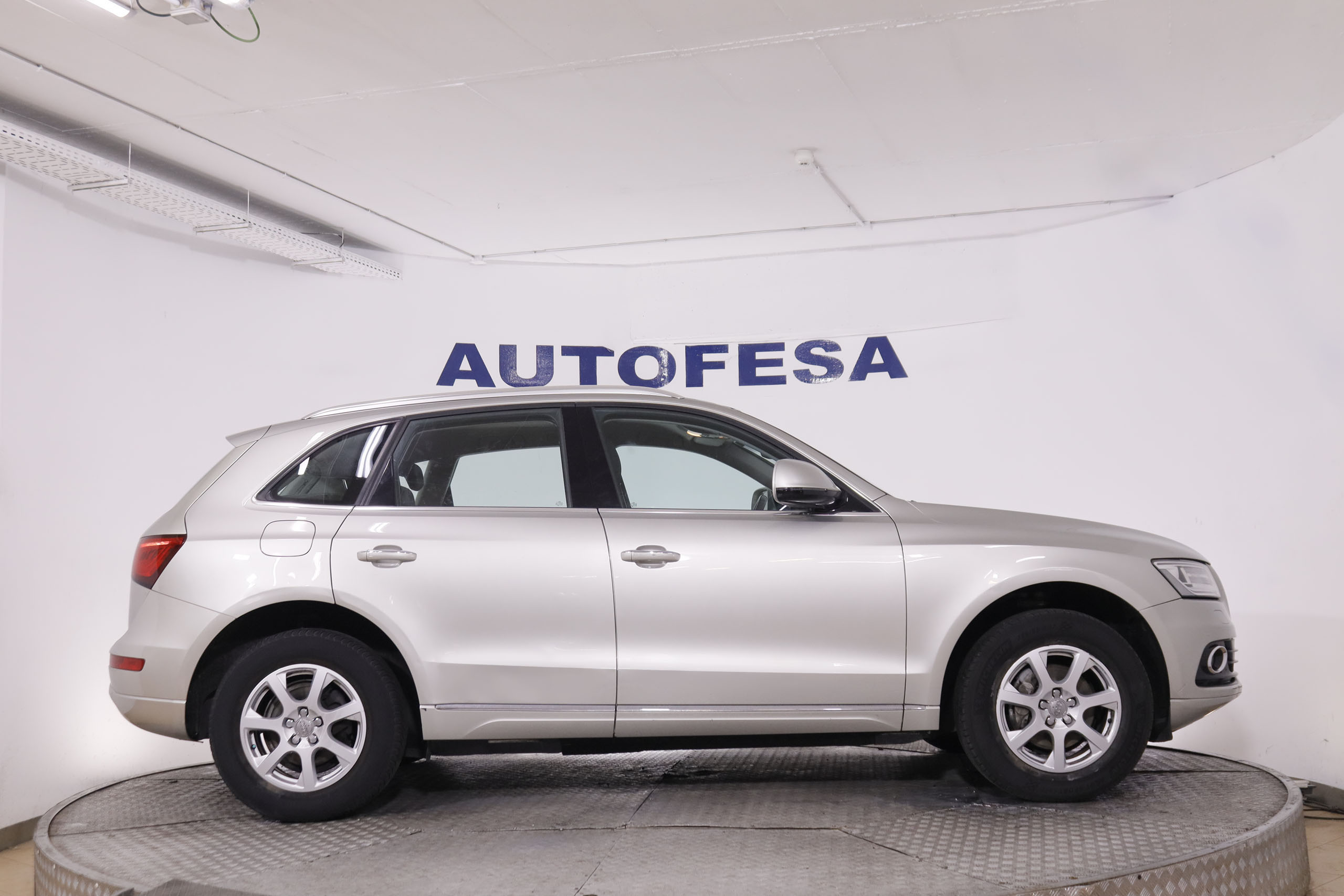 Audi Q5 2.0 TDI quattro - foto 8