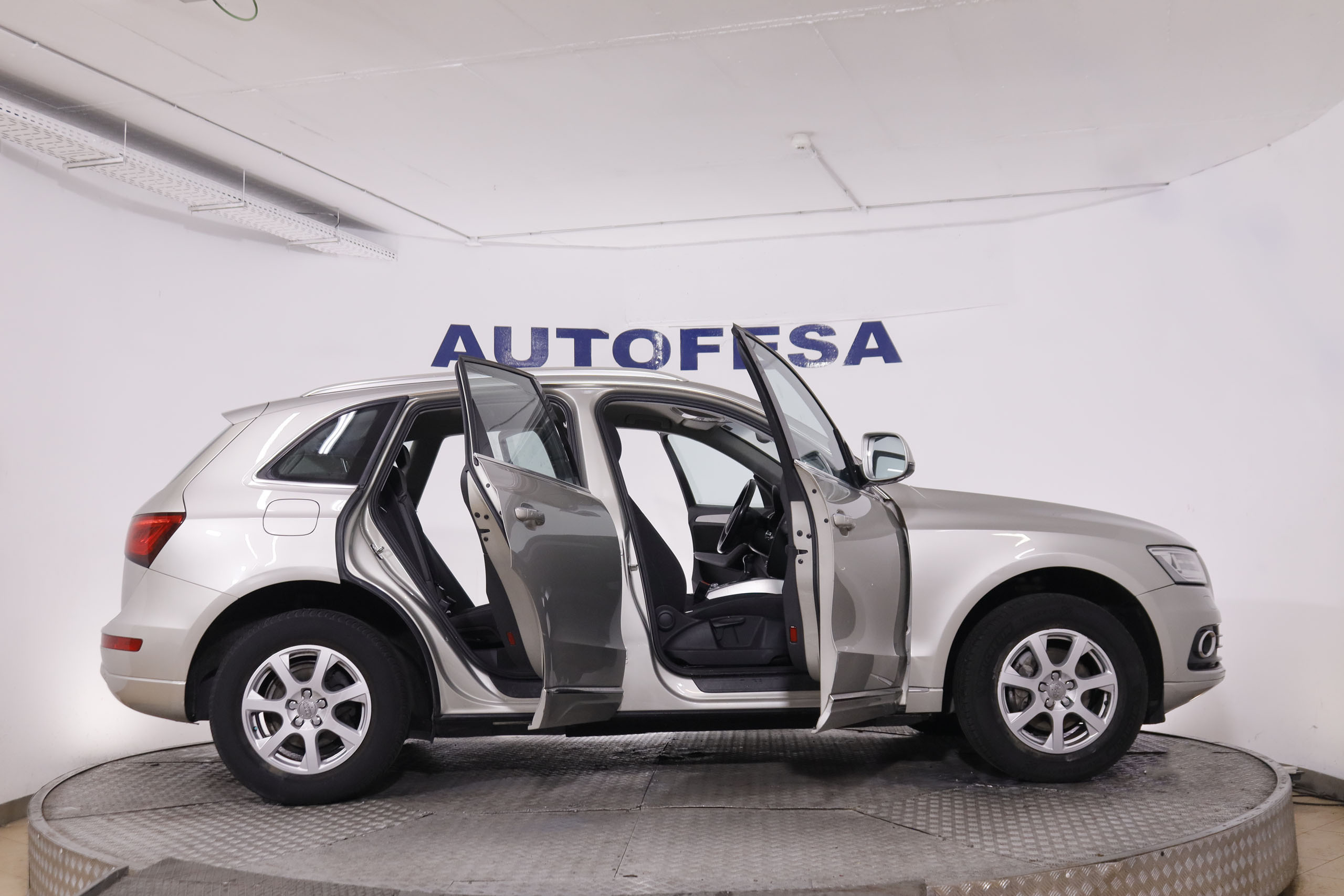 Audi Q5 2.0 TDI quattro - foto 10
