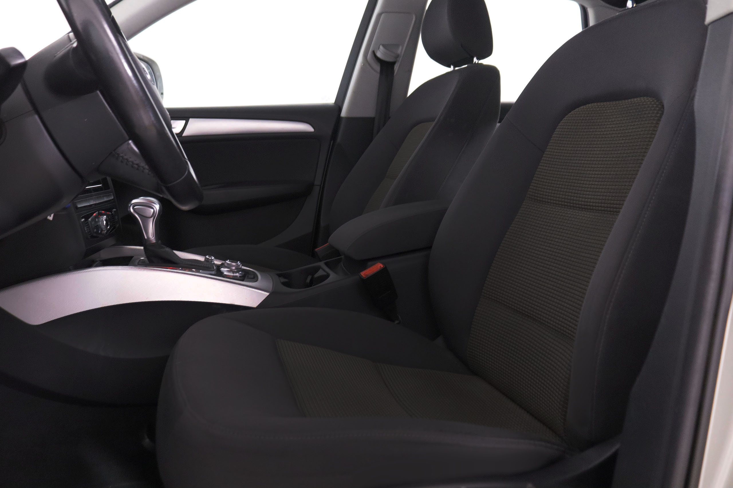Audi Q5 2.0 TDI quattro - foto 17