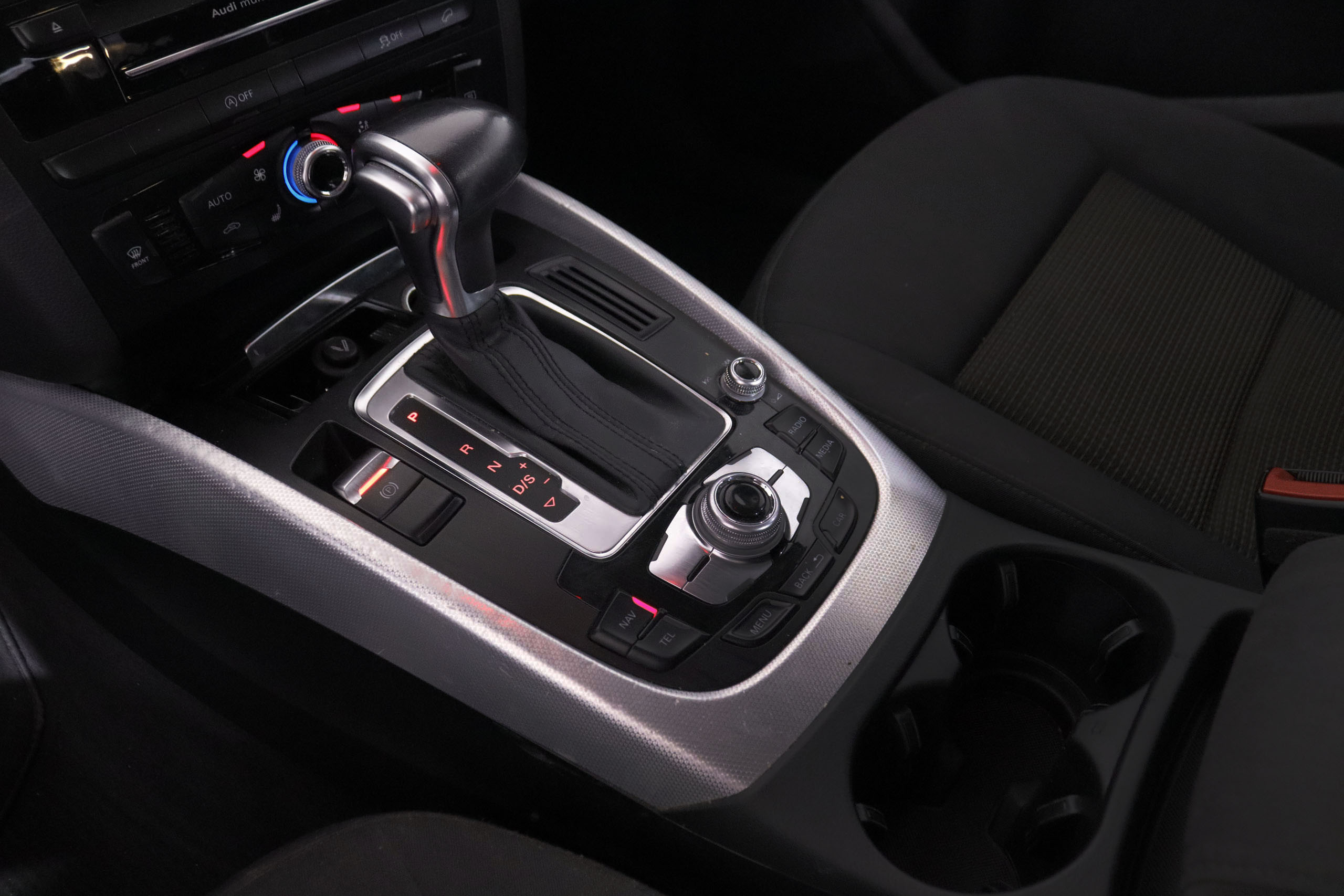 Audi Q5 2.0 TDI quattro - foto 15